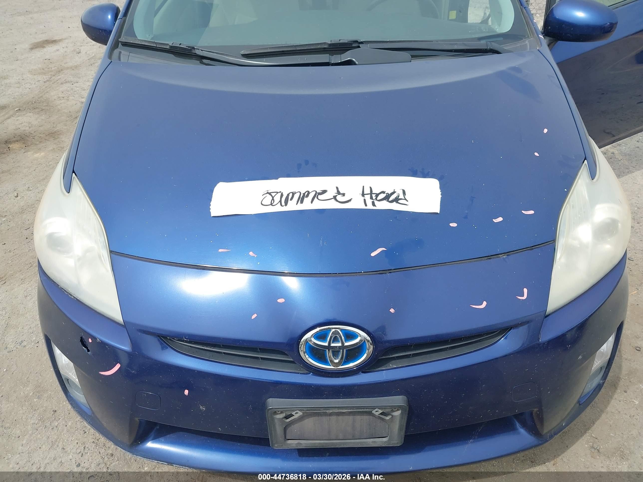 TOYOTA PRIUS image 10
