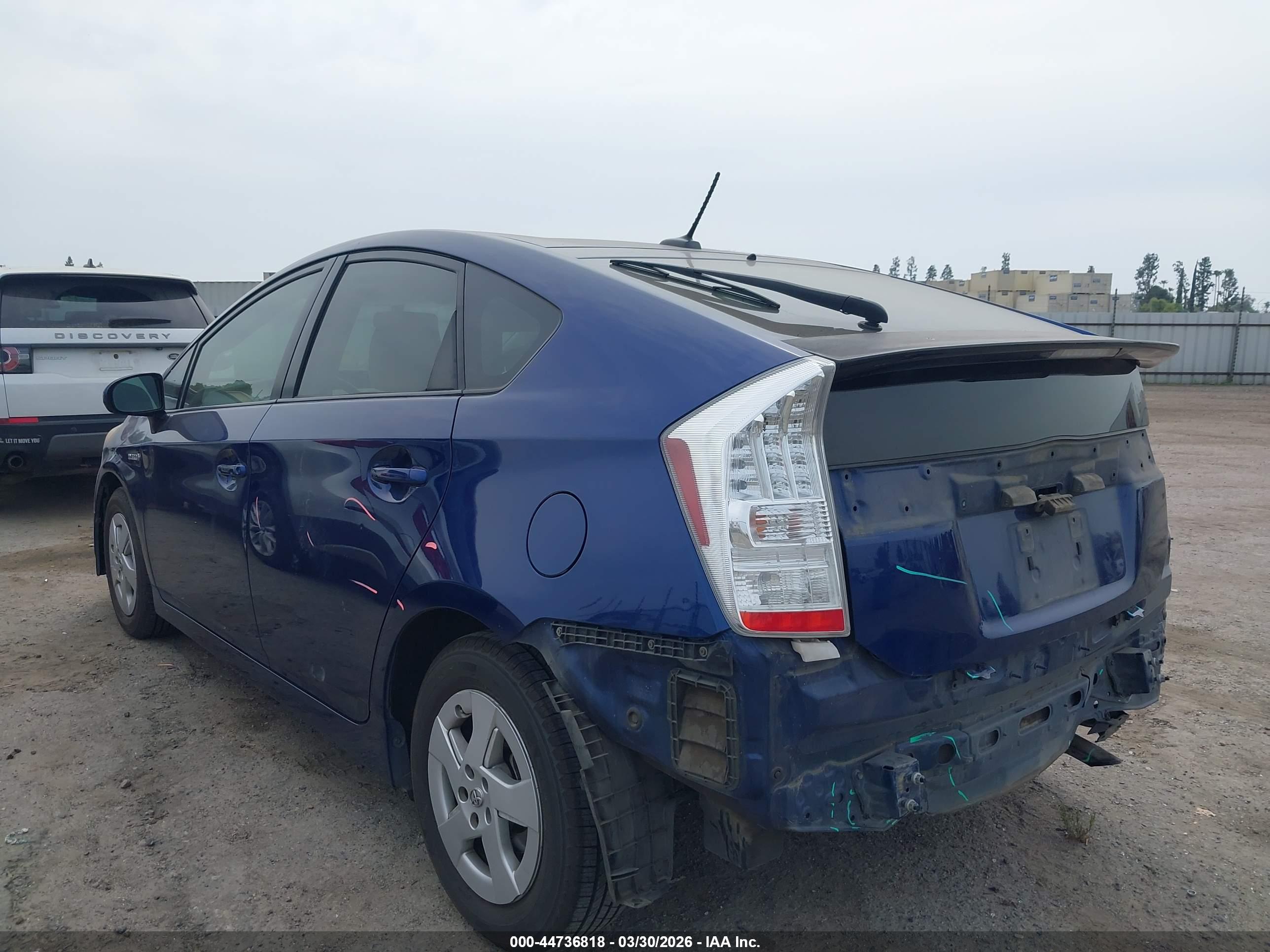 TOYOTA PRIUS image 3