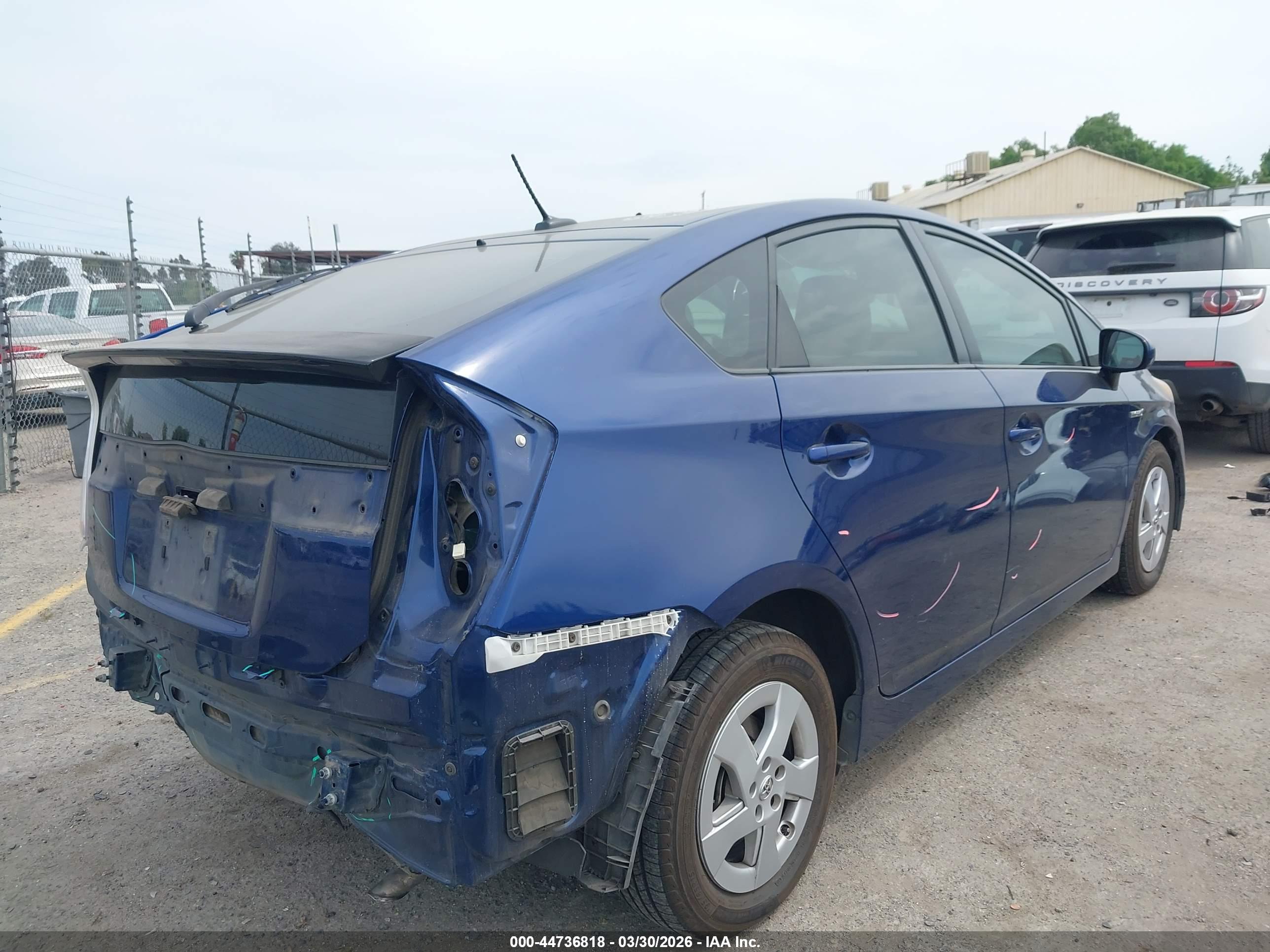 TOYOTA PRIUS image 4
