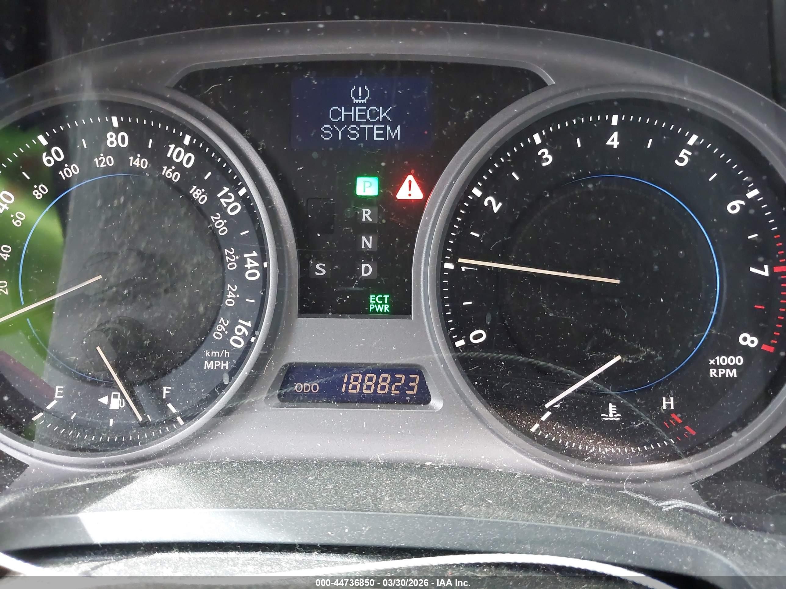 LEXUS IS image 7