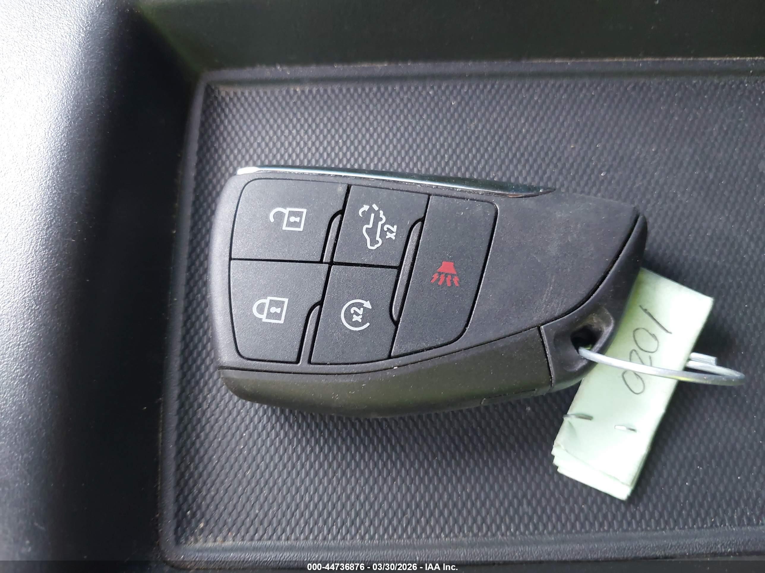 GMC SIERRA image 11