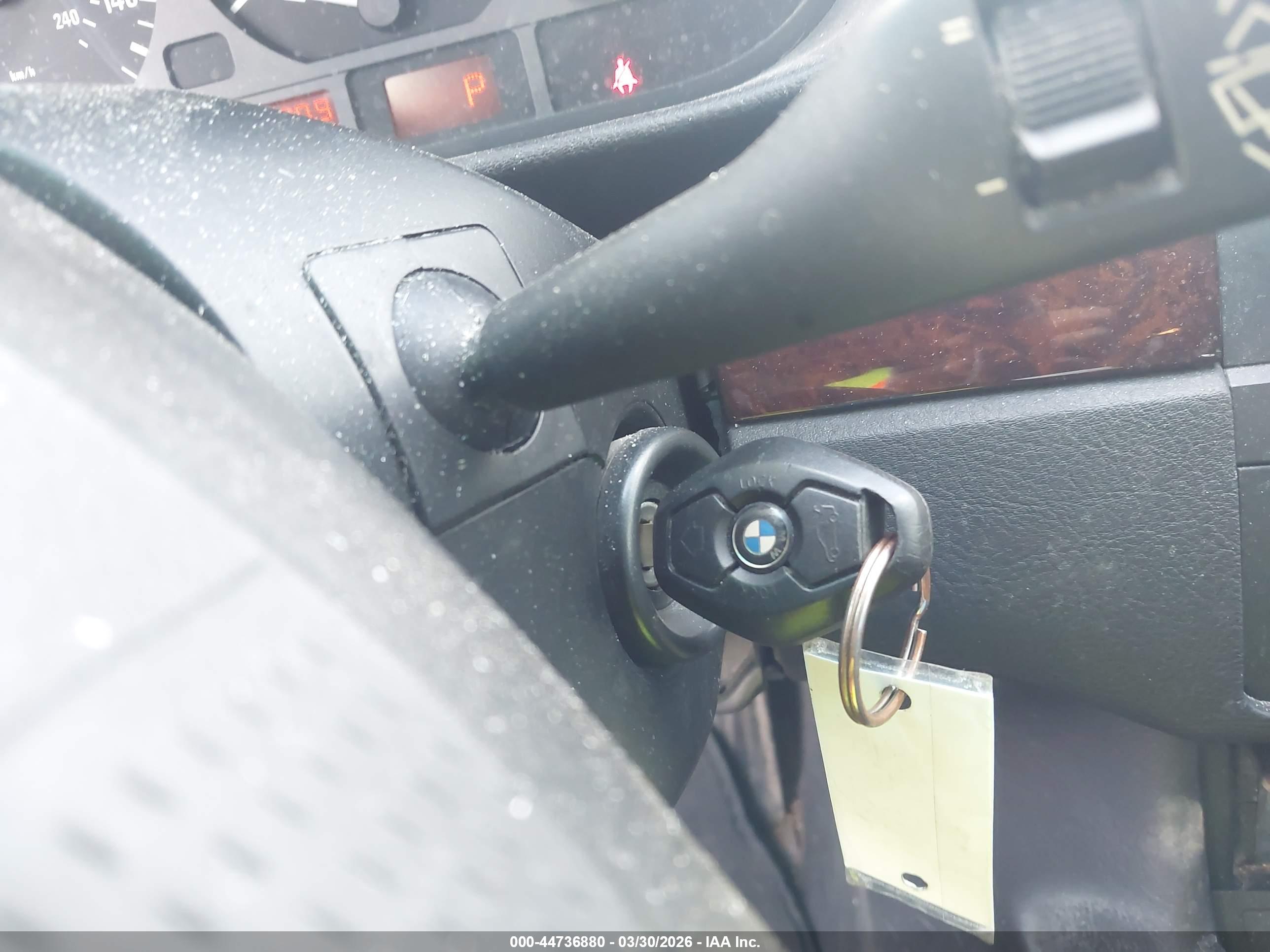 BMW 325XIT image 11