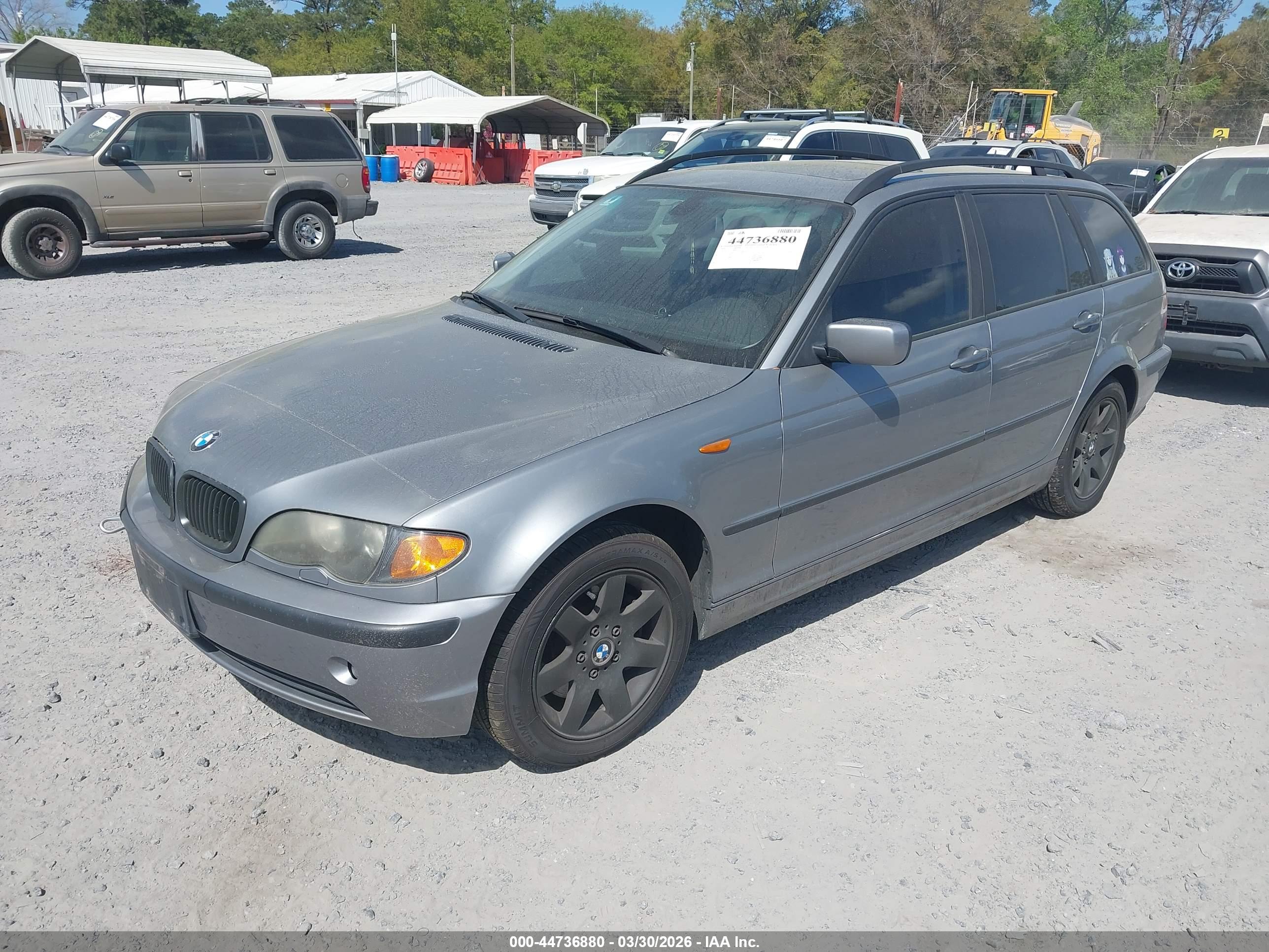 BMW 325XIT image 2