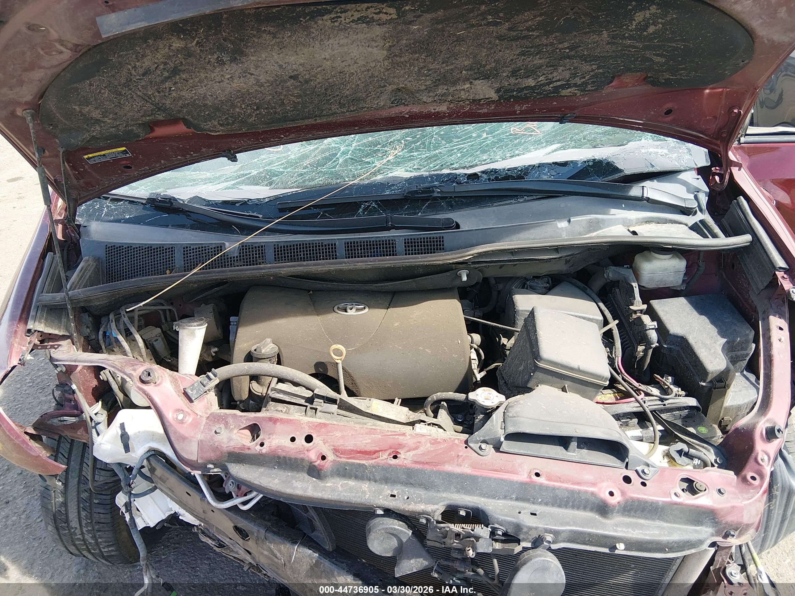 TOYOTA SIENNA image 10