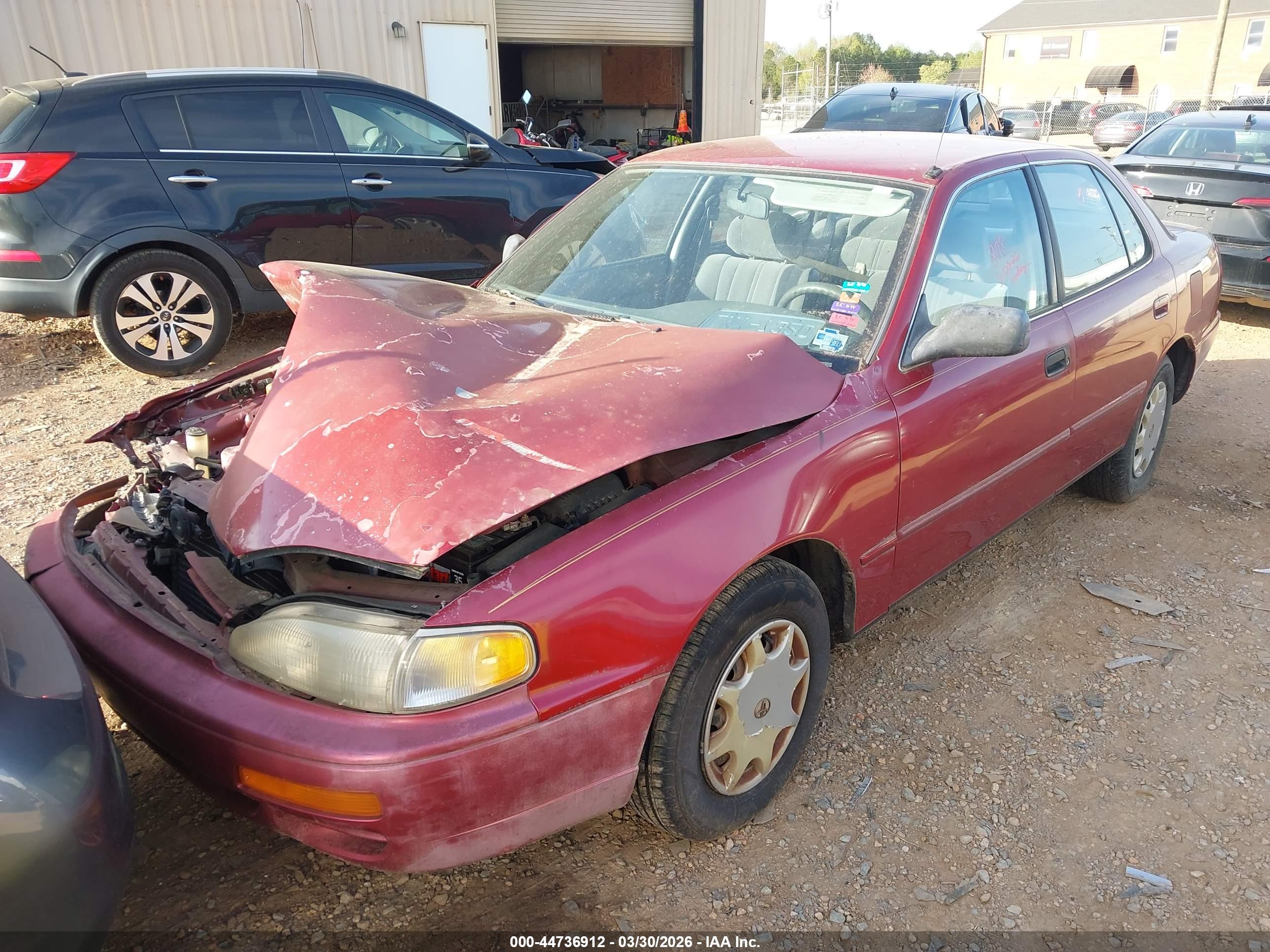 TOYOTA CAMRY image 2