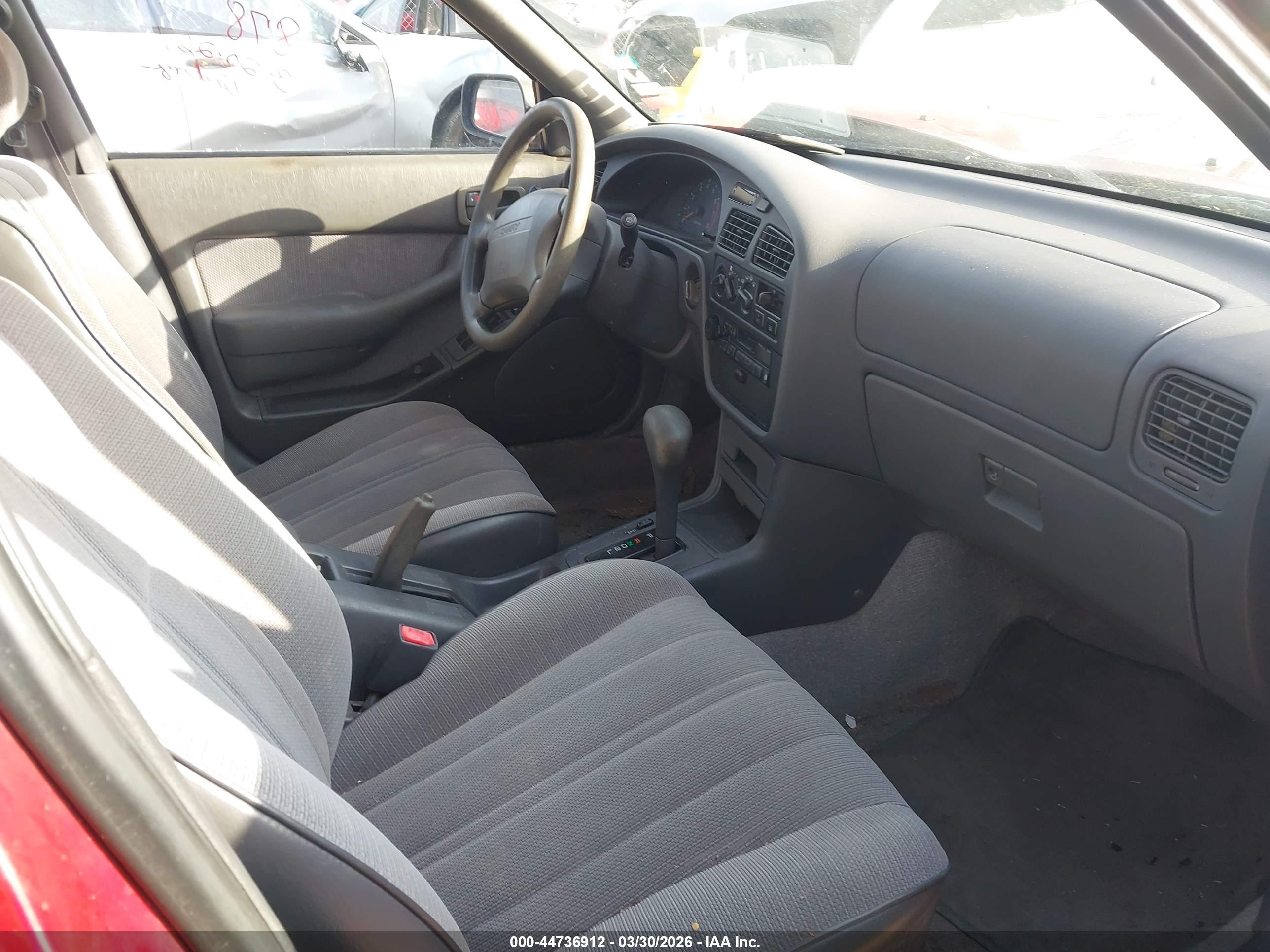 TOYOTA CAMRY image 5