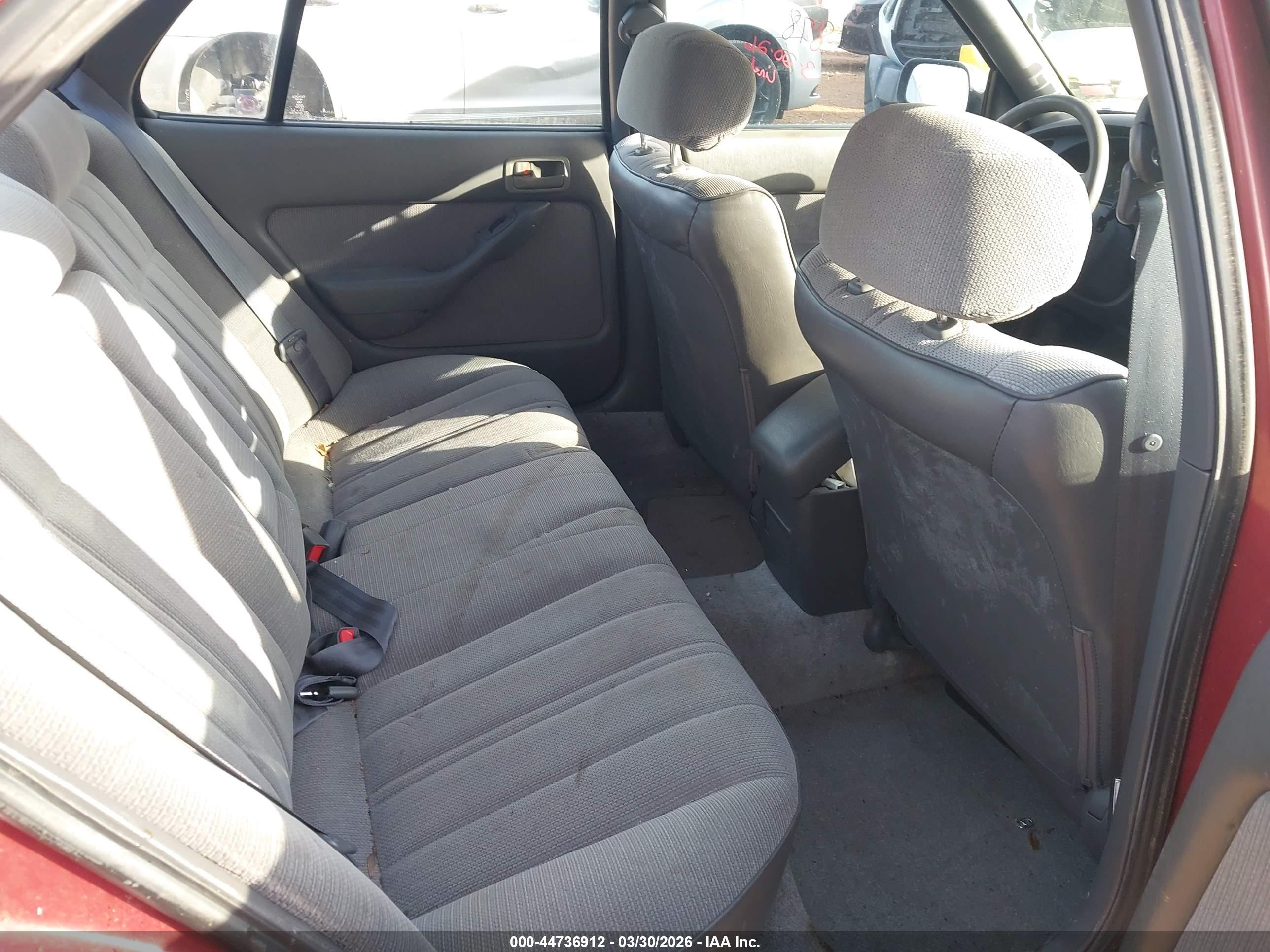 TOYOTA CAMRY image 8