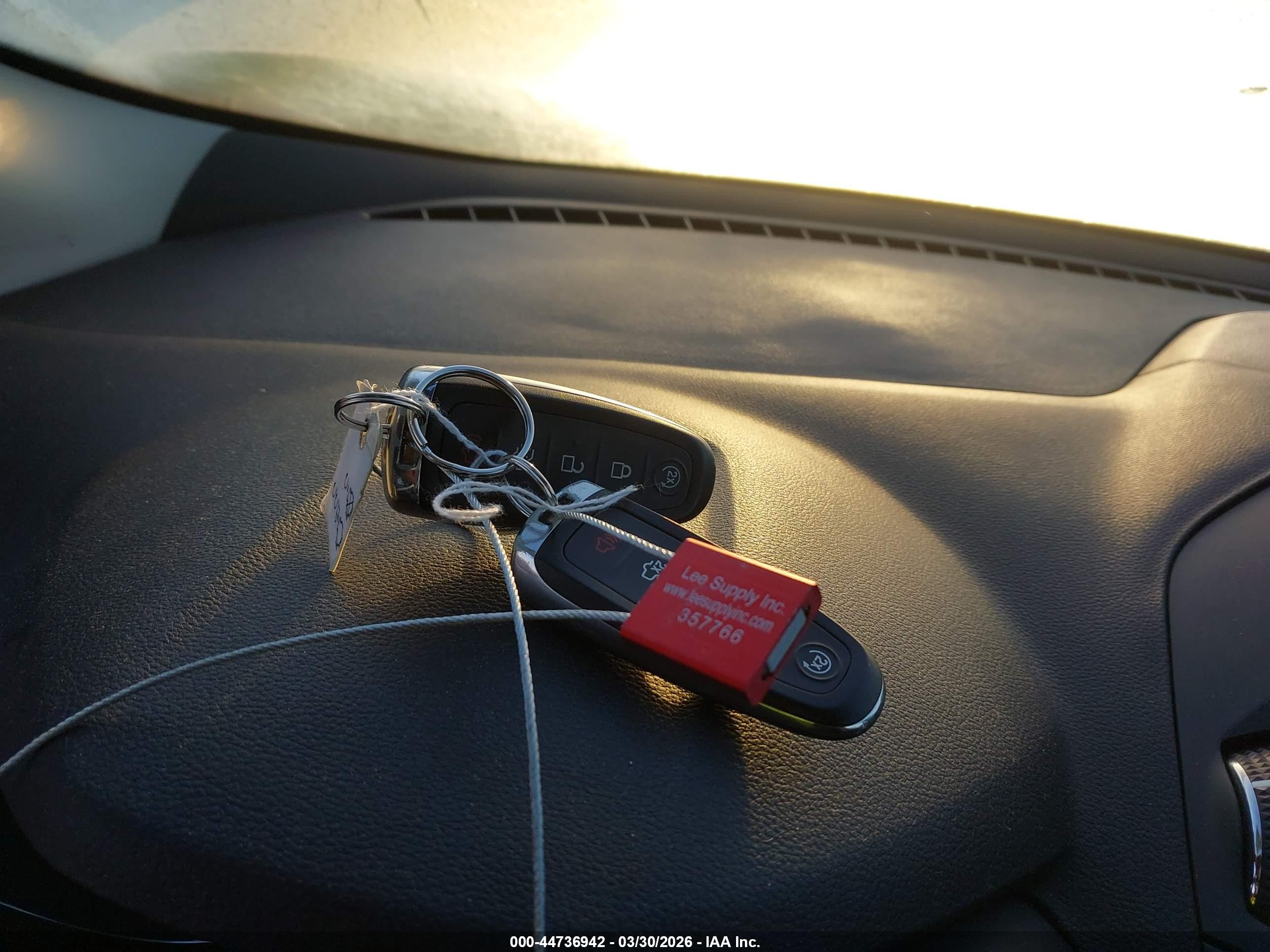 FORD ESCAPE image 11