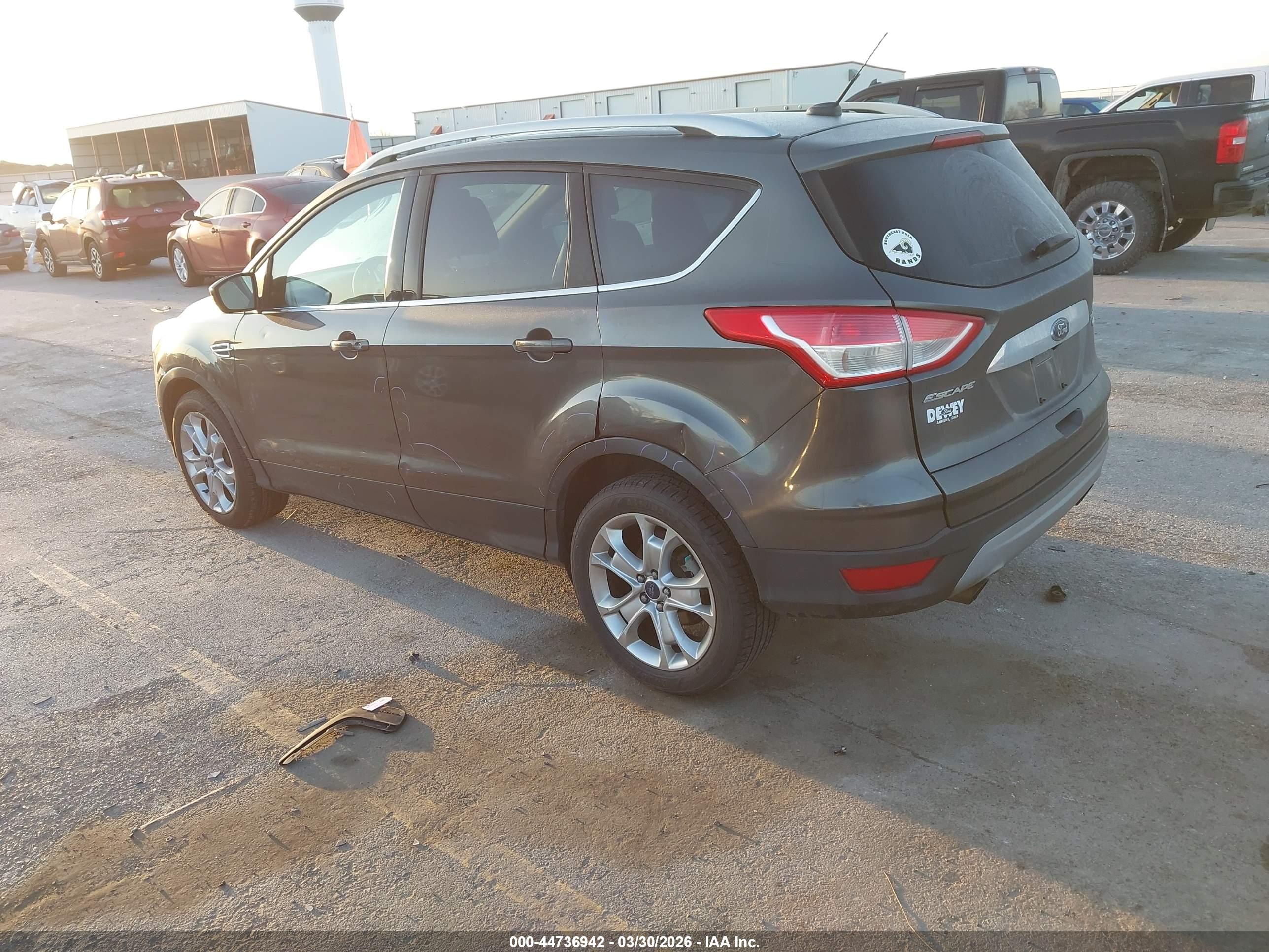 FORD ESCAPE image 3