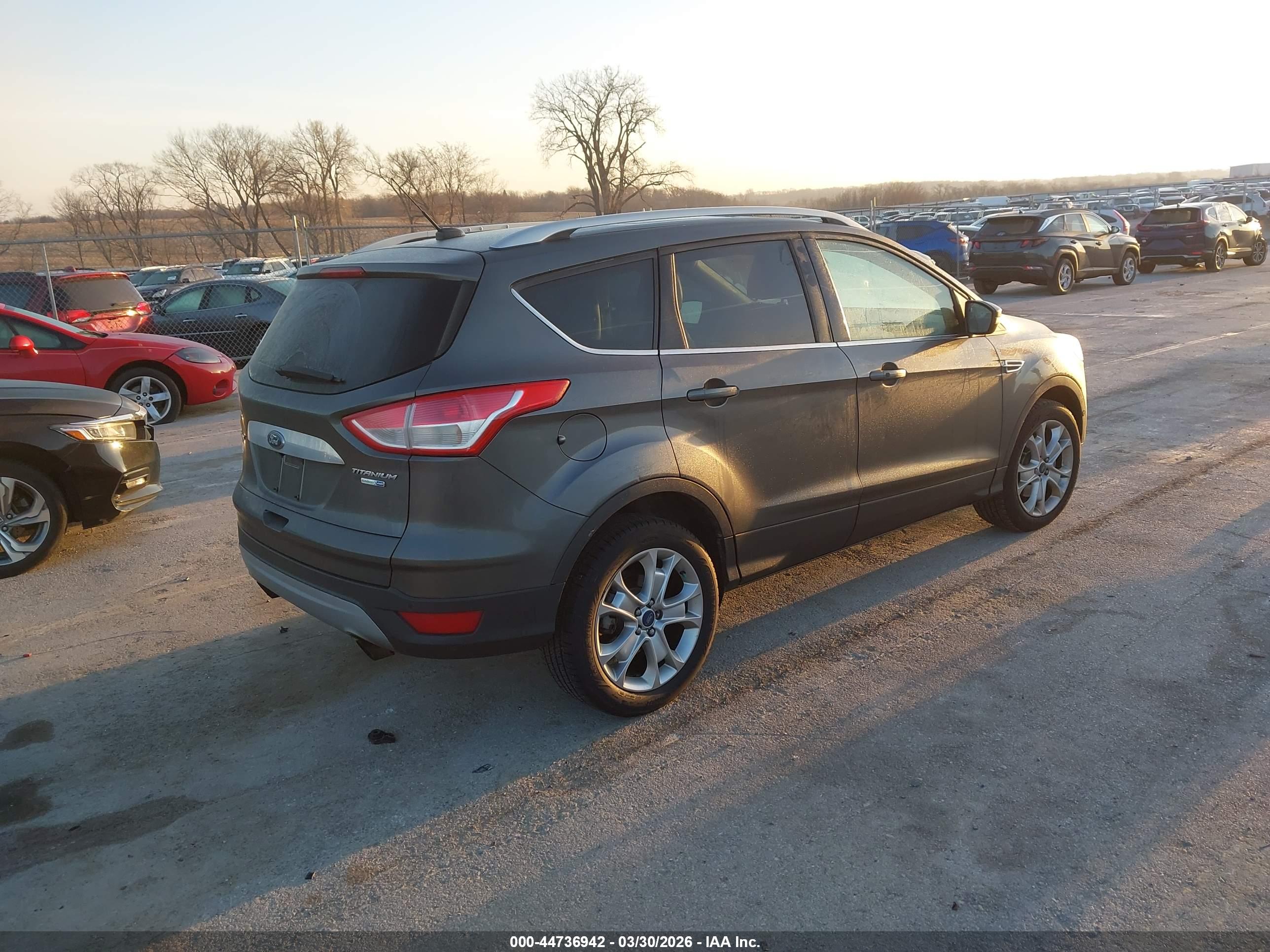 FORD ESCAPE image 4