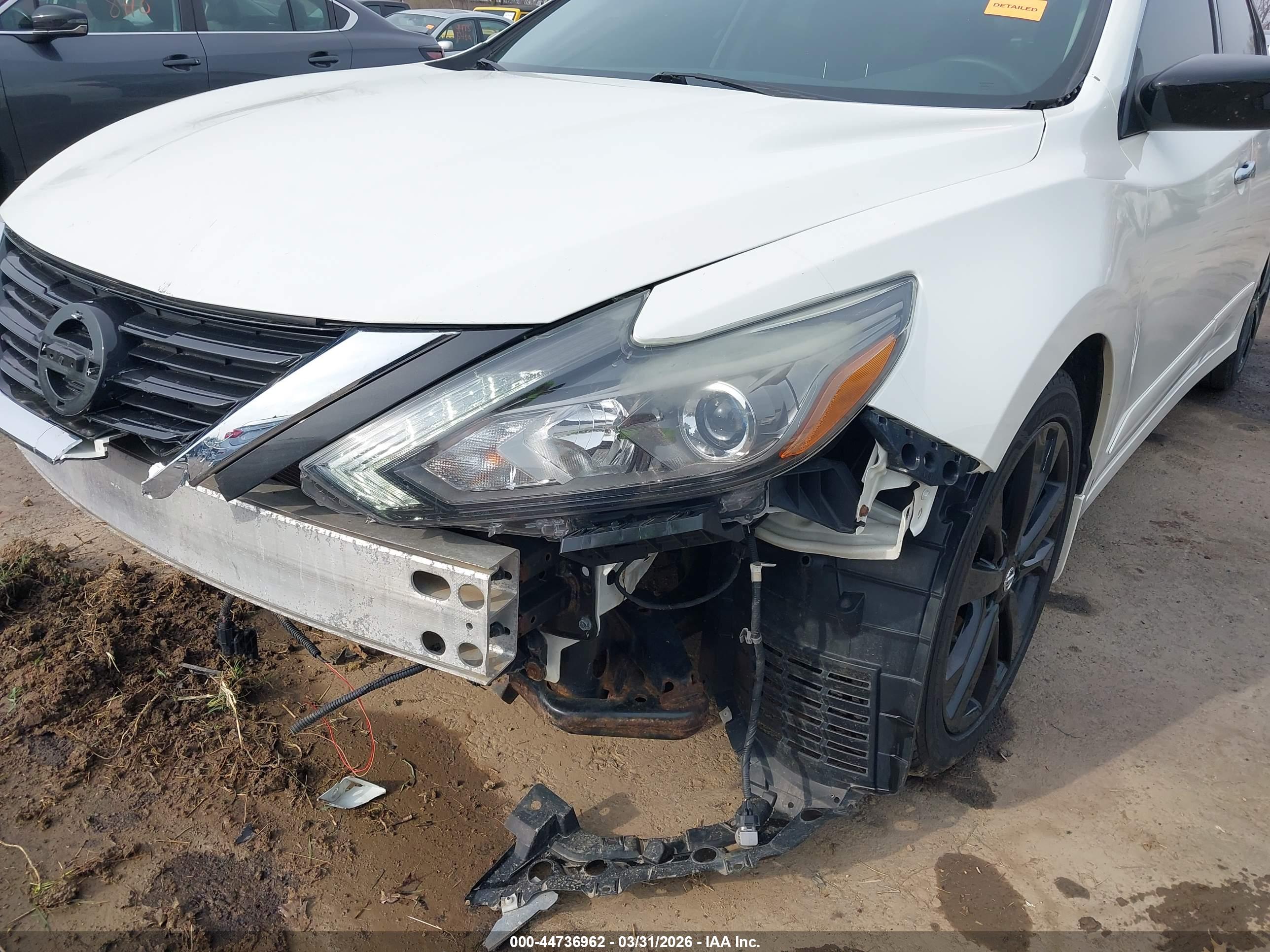 NISSAN ALTIMA image 6