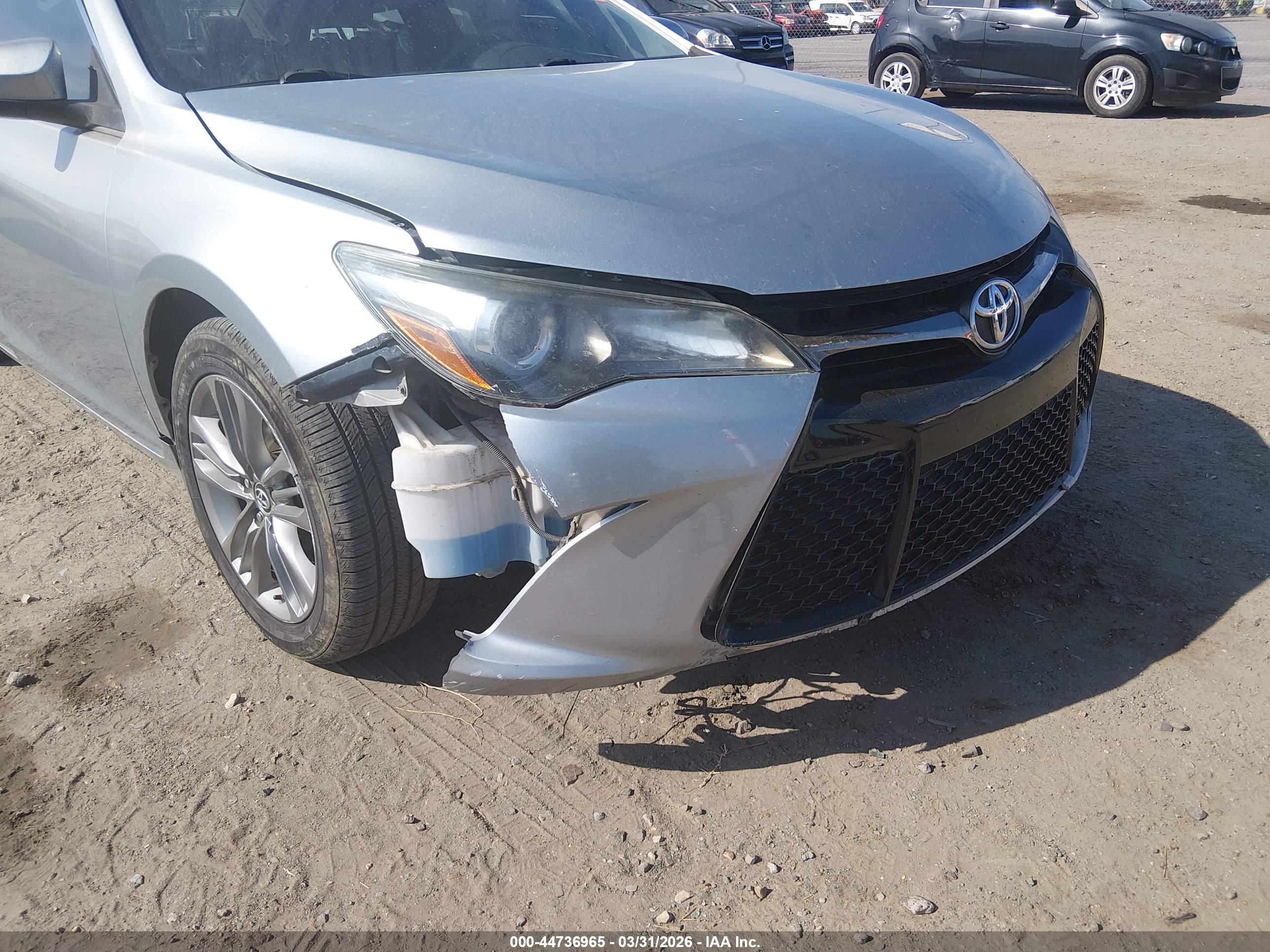 TOYOTA CAMRY image 6