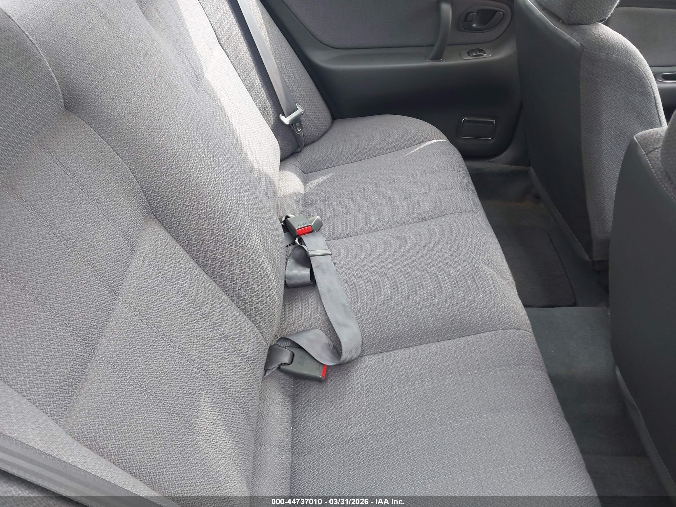 MITSUBISHI GALANT image 8