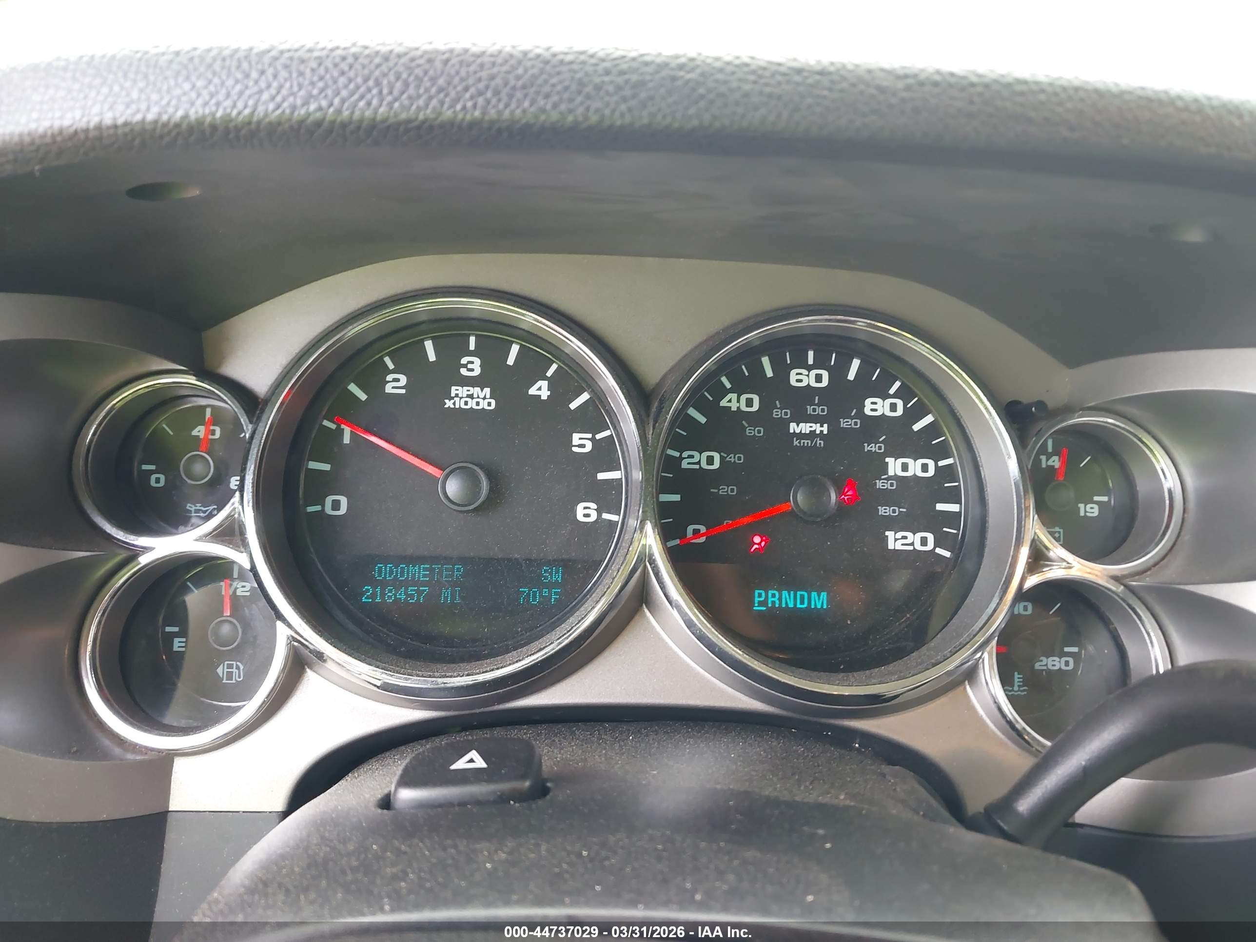 CHEVROLET SILVERADO image 7