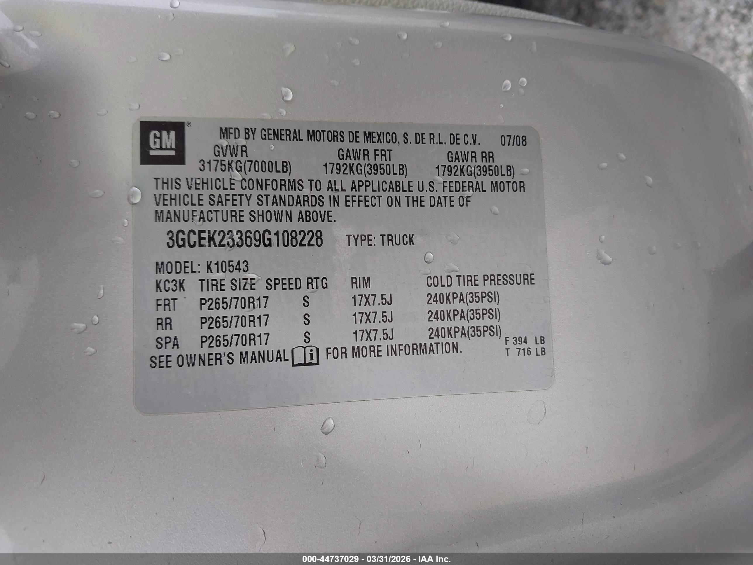 CHEVROLET SILVERADO image 9