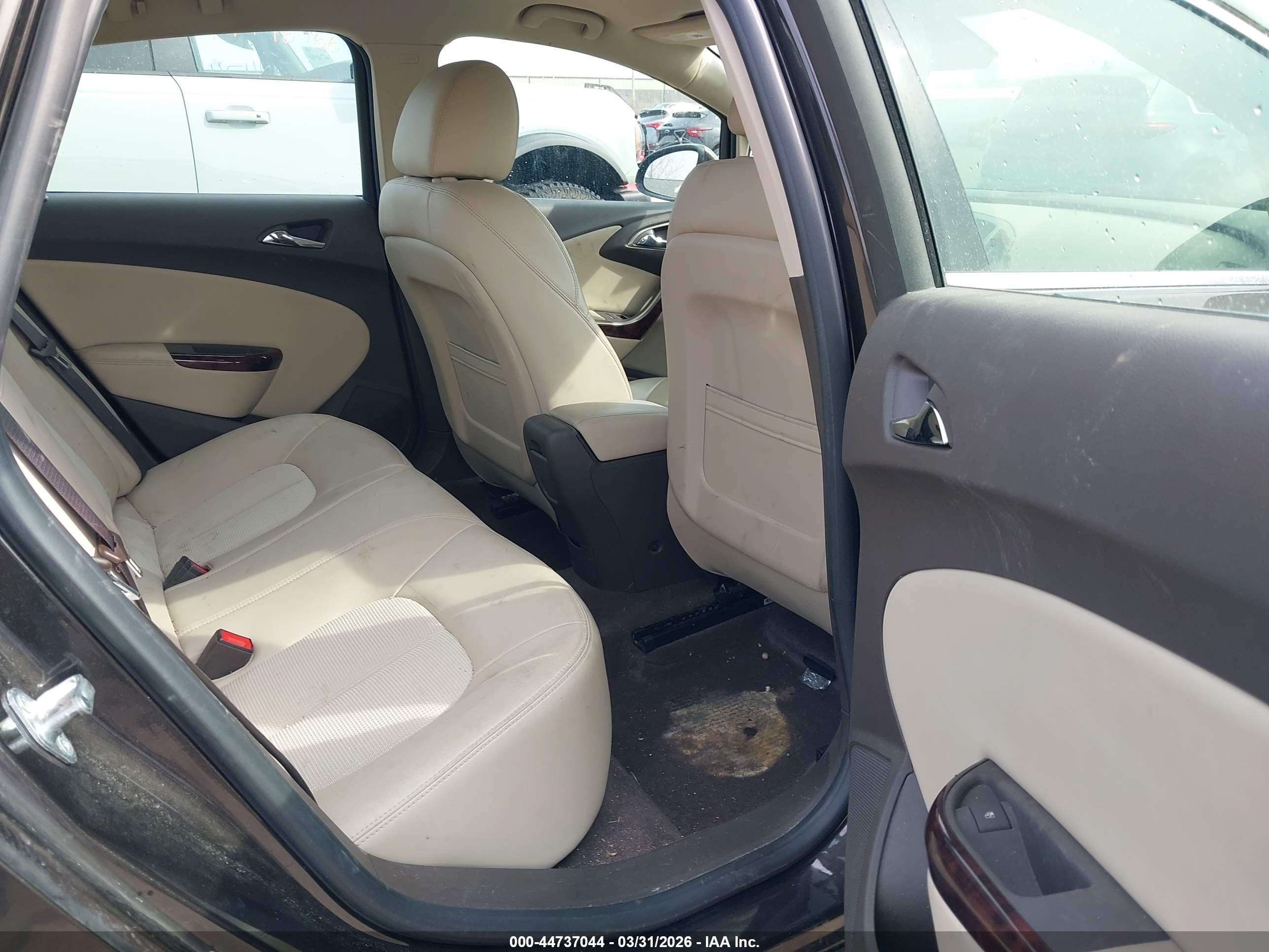 BUICK VERANO image 8