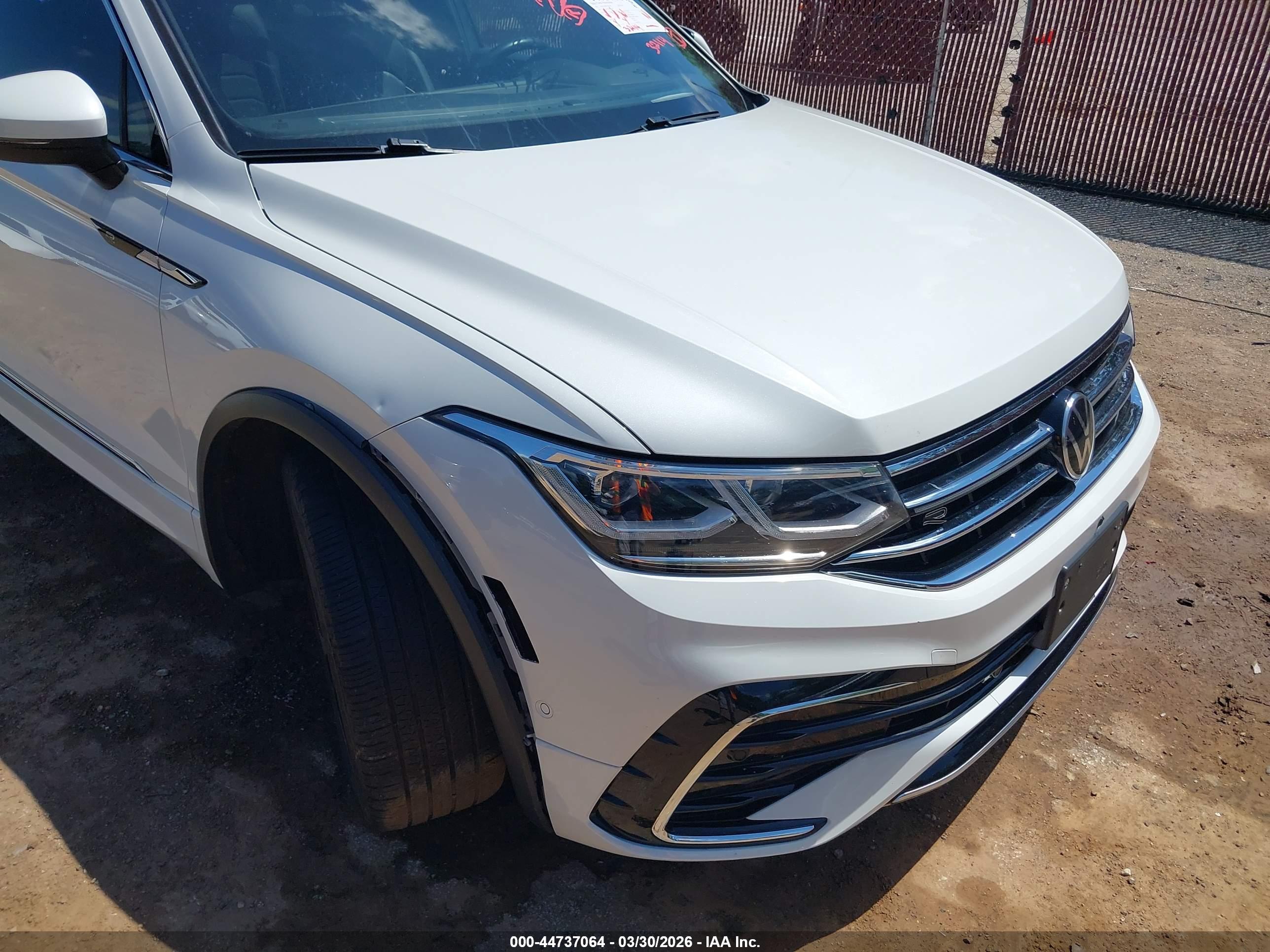VOLKSWAGEN TIGUAN image 6