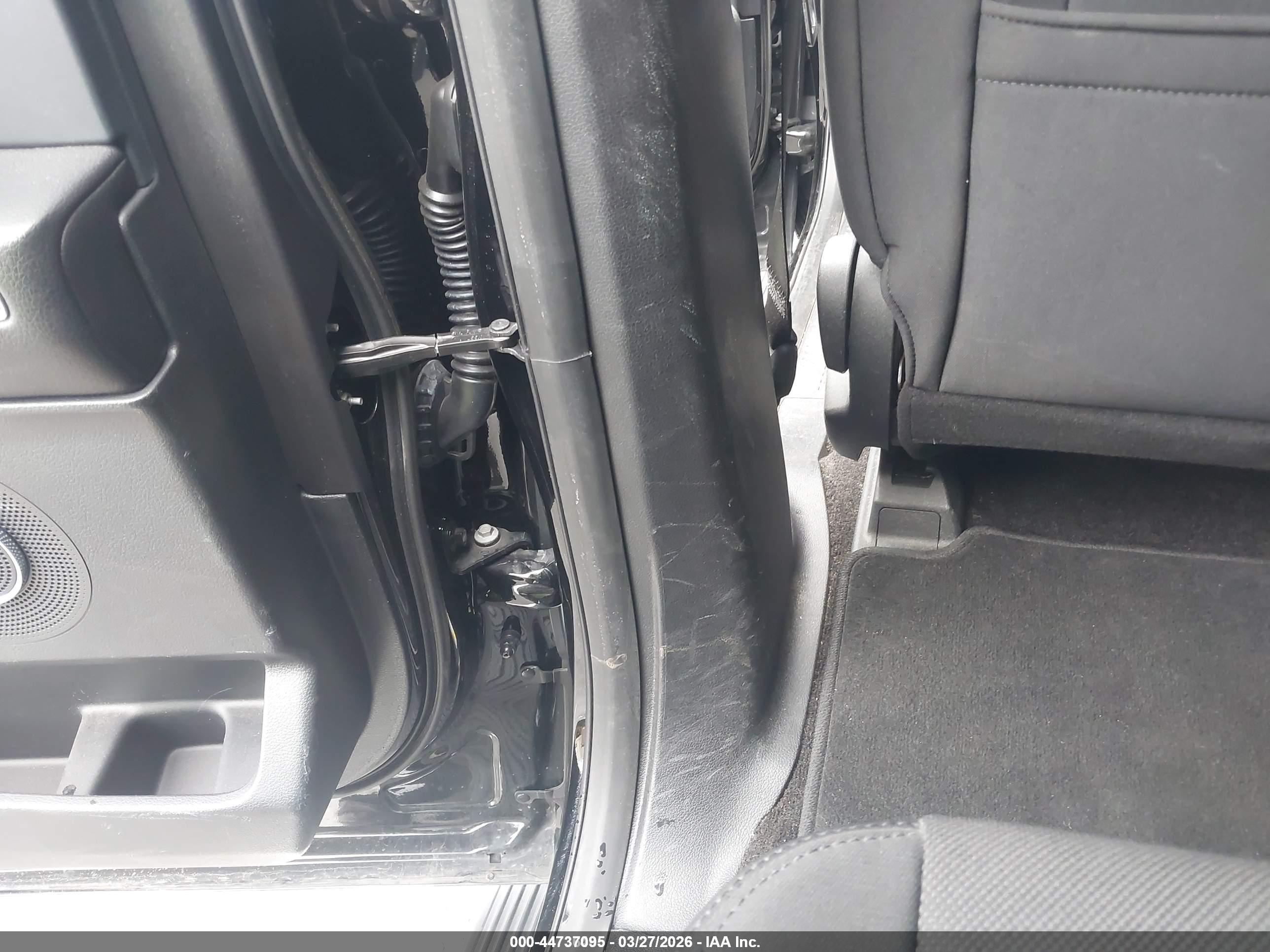 FORD EXPEDITION image 6