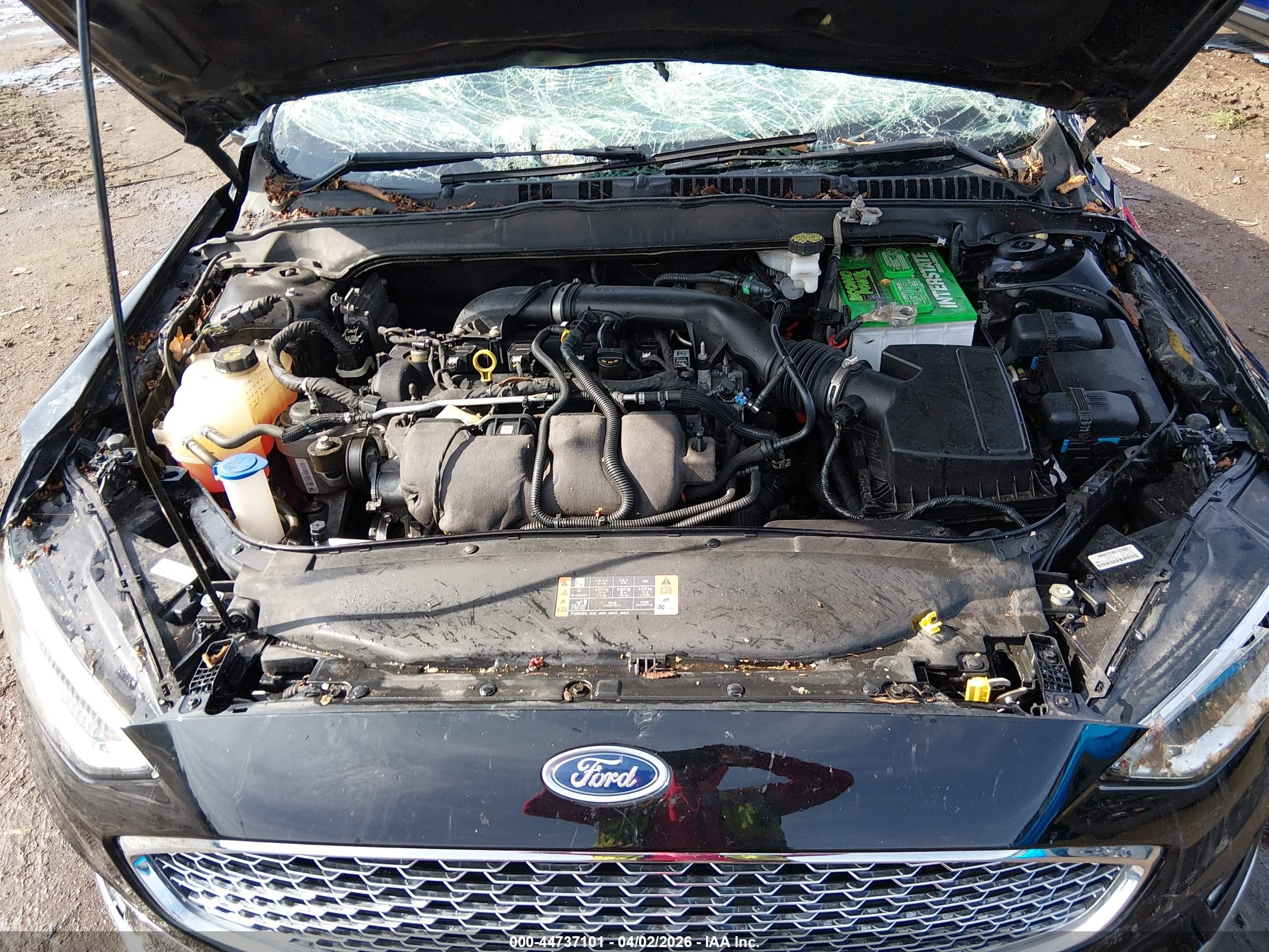 FORD FUSION image 10