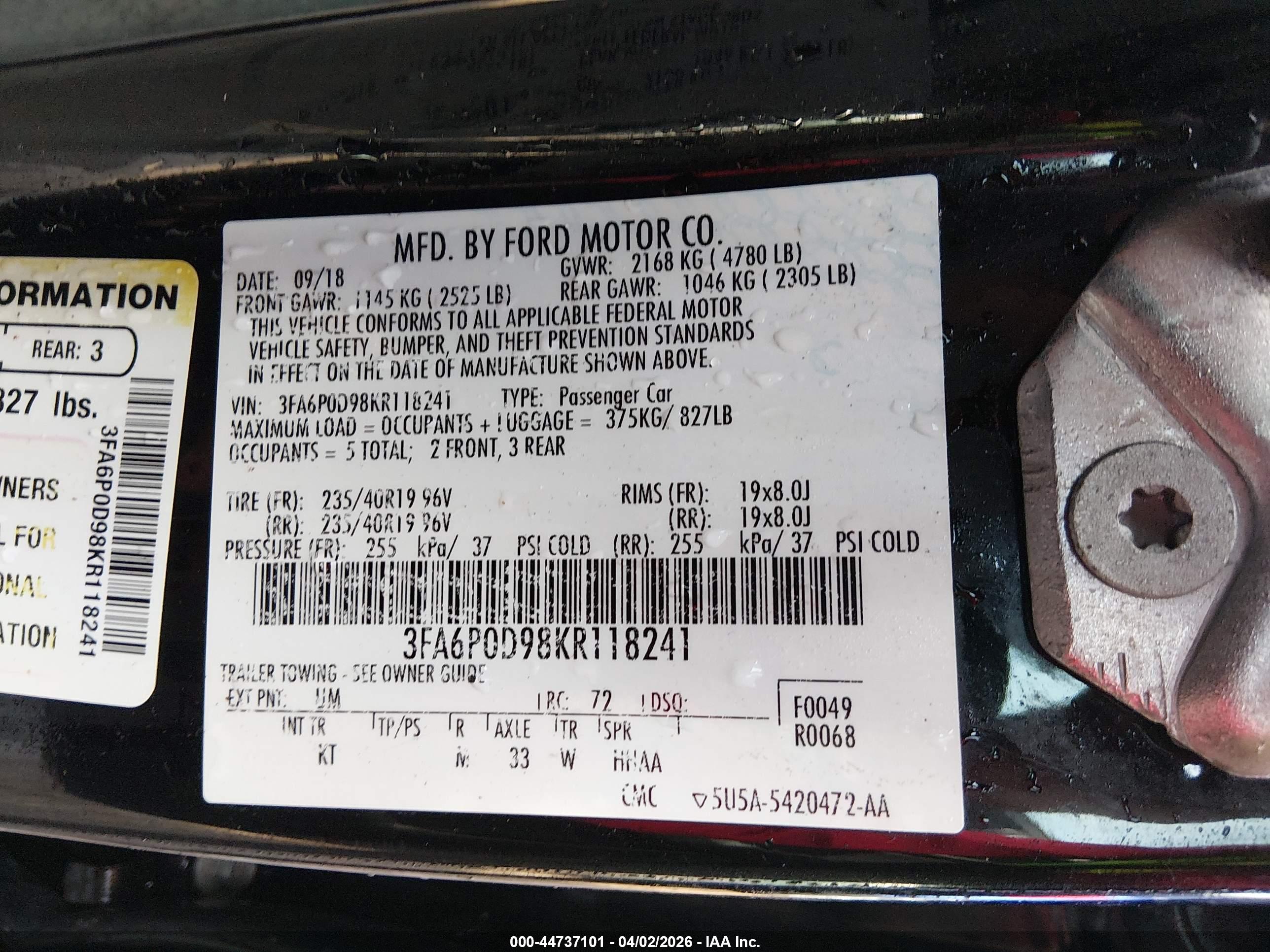 FORD FUSION image 9