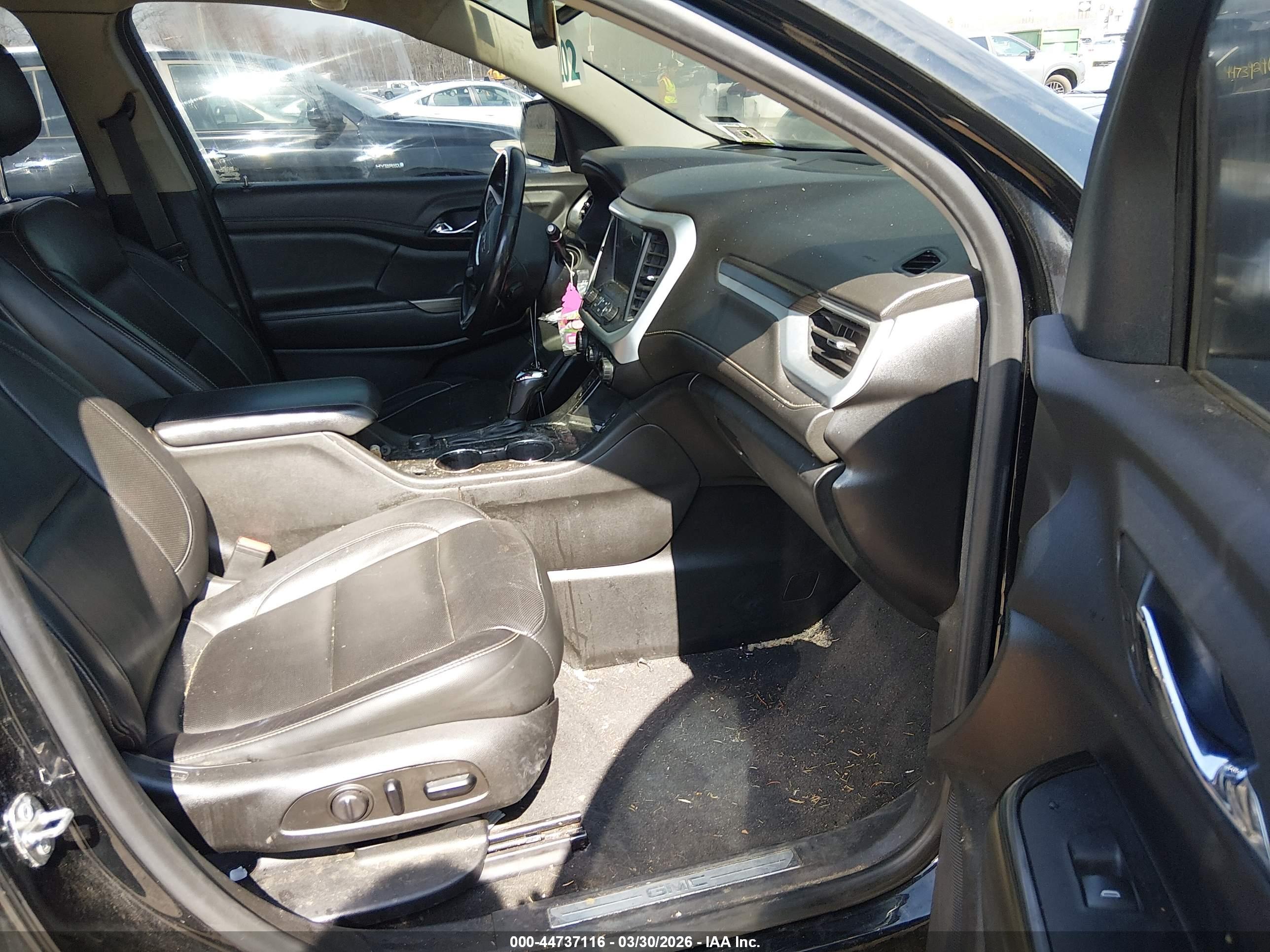 GMC ACADIA image 5