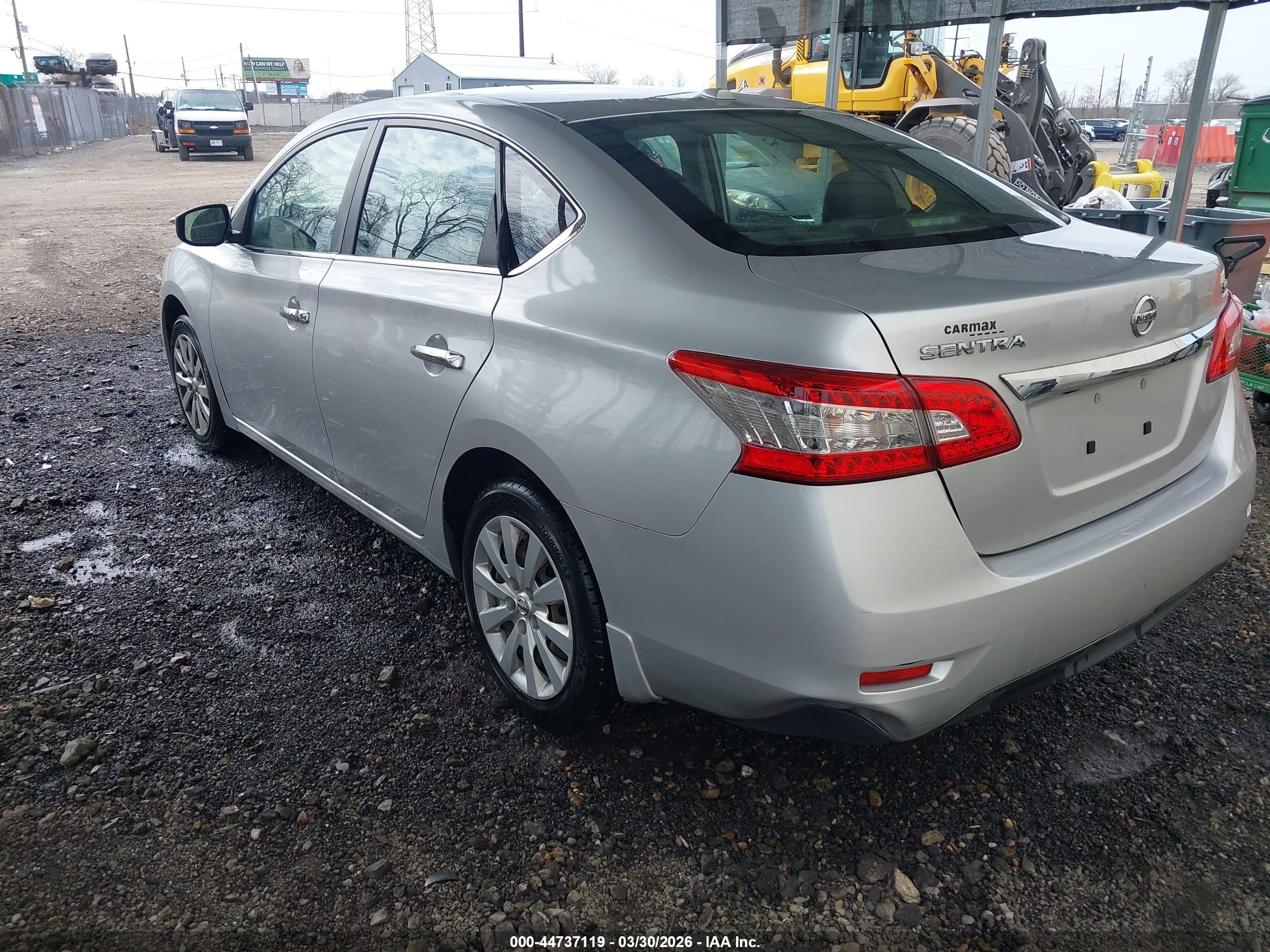 NISSAN SENTRA image 3