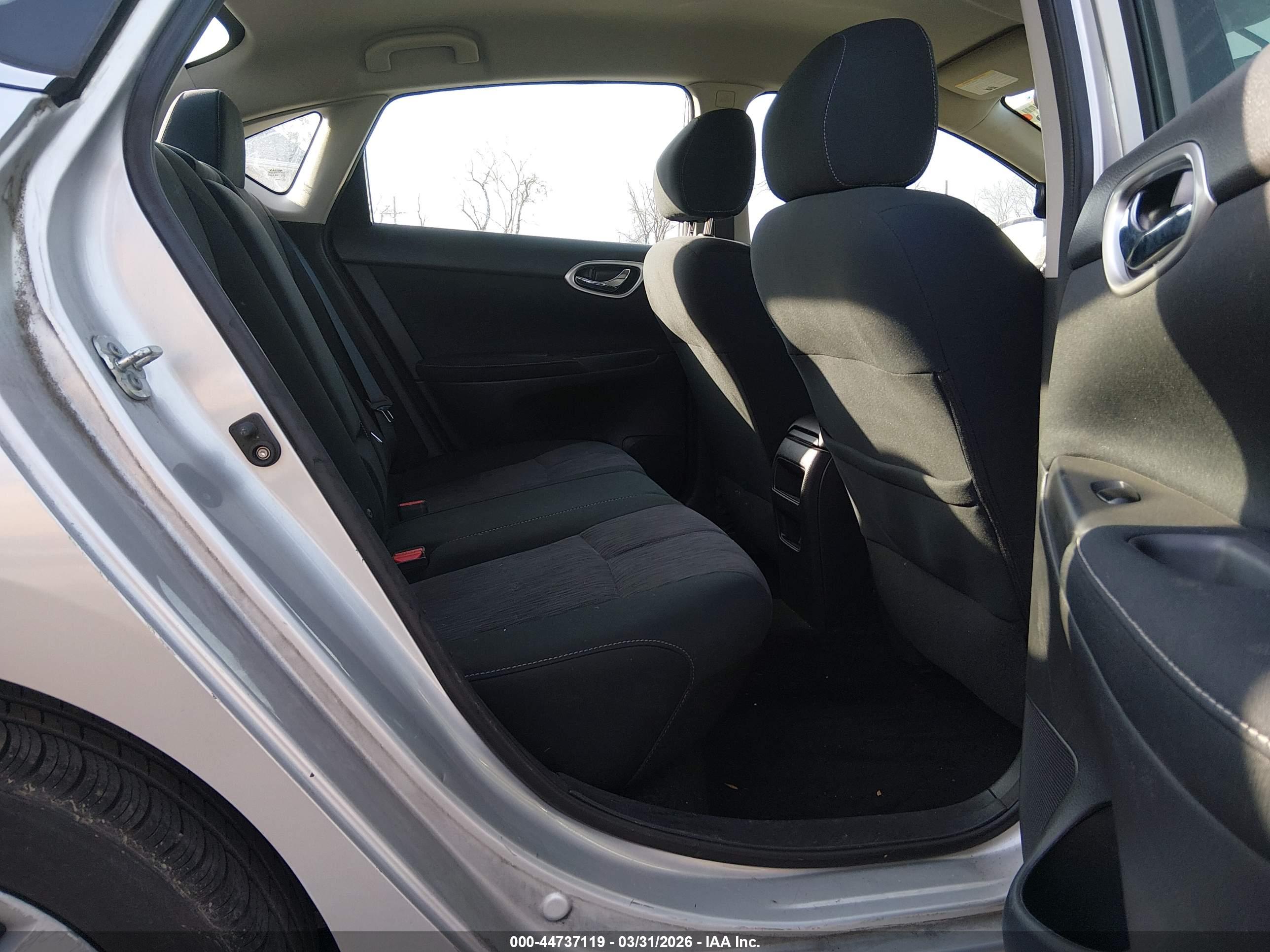 NISSAN SENTRA image 8