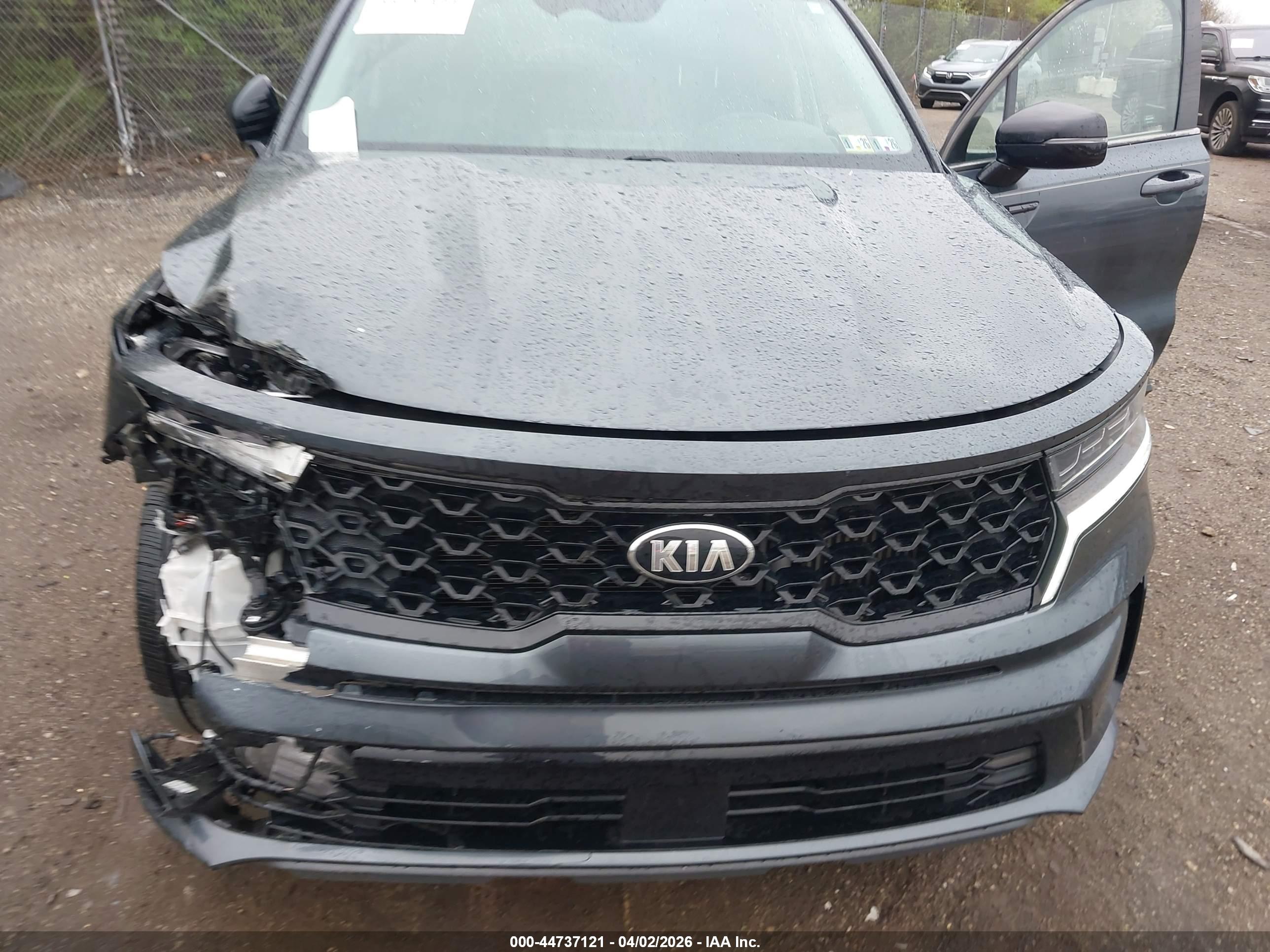 KIA SORENTO image 10