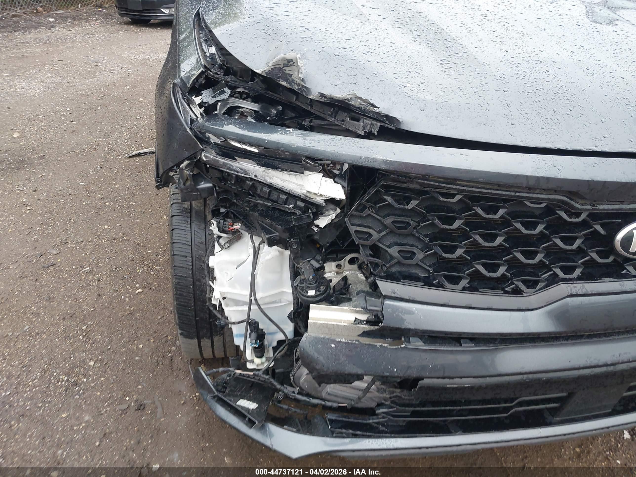 KIA SORENTO image 6