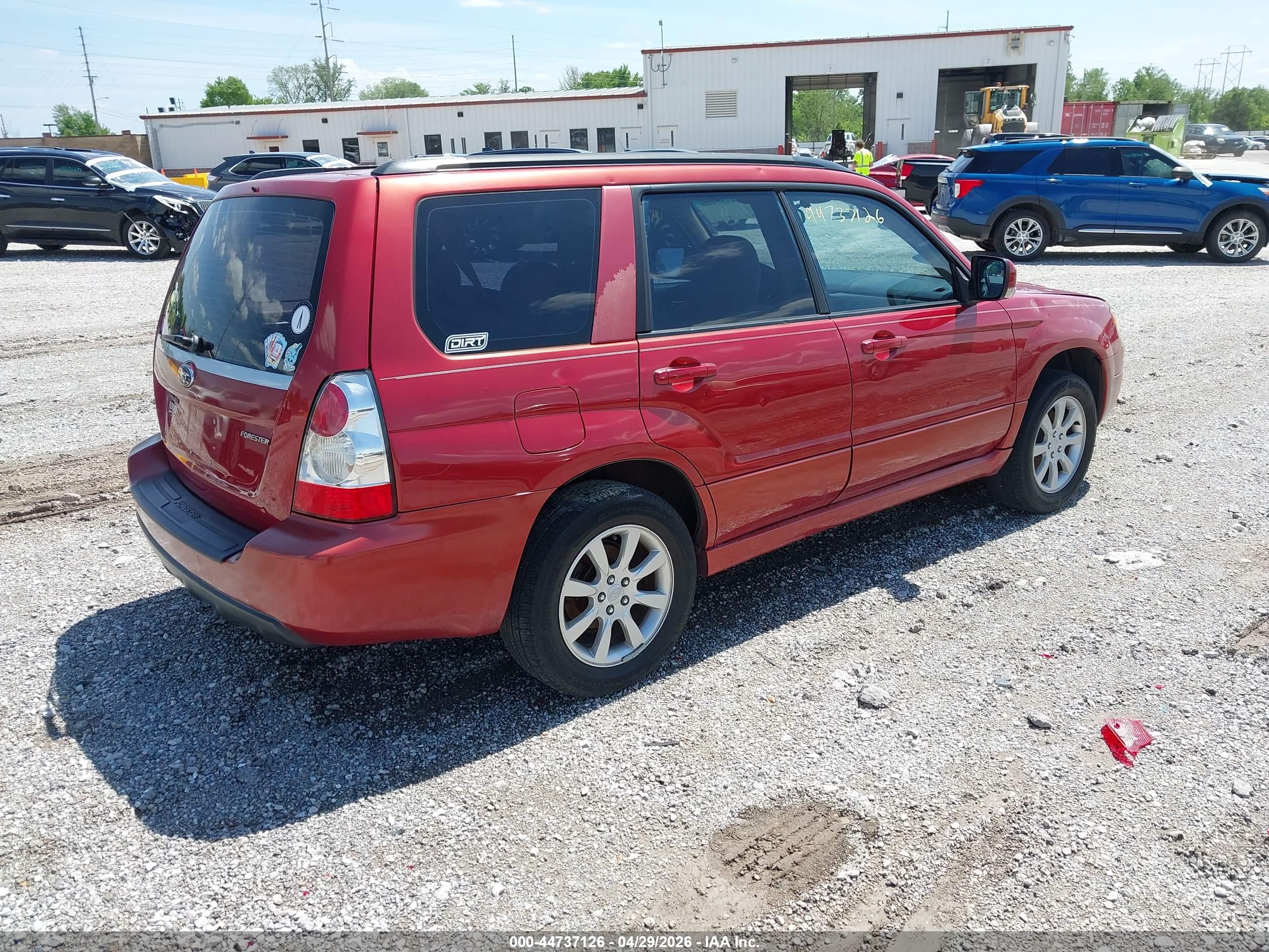 SUBARU FORESTER image 4