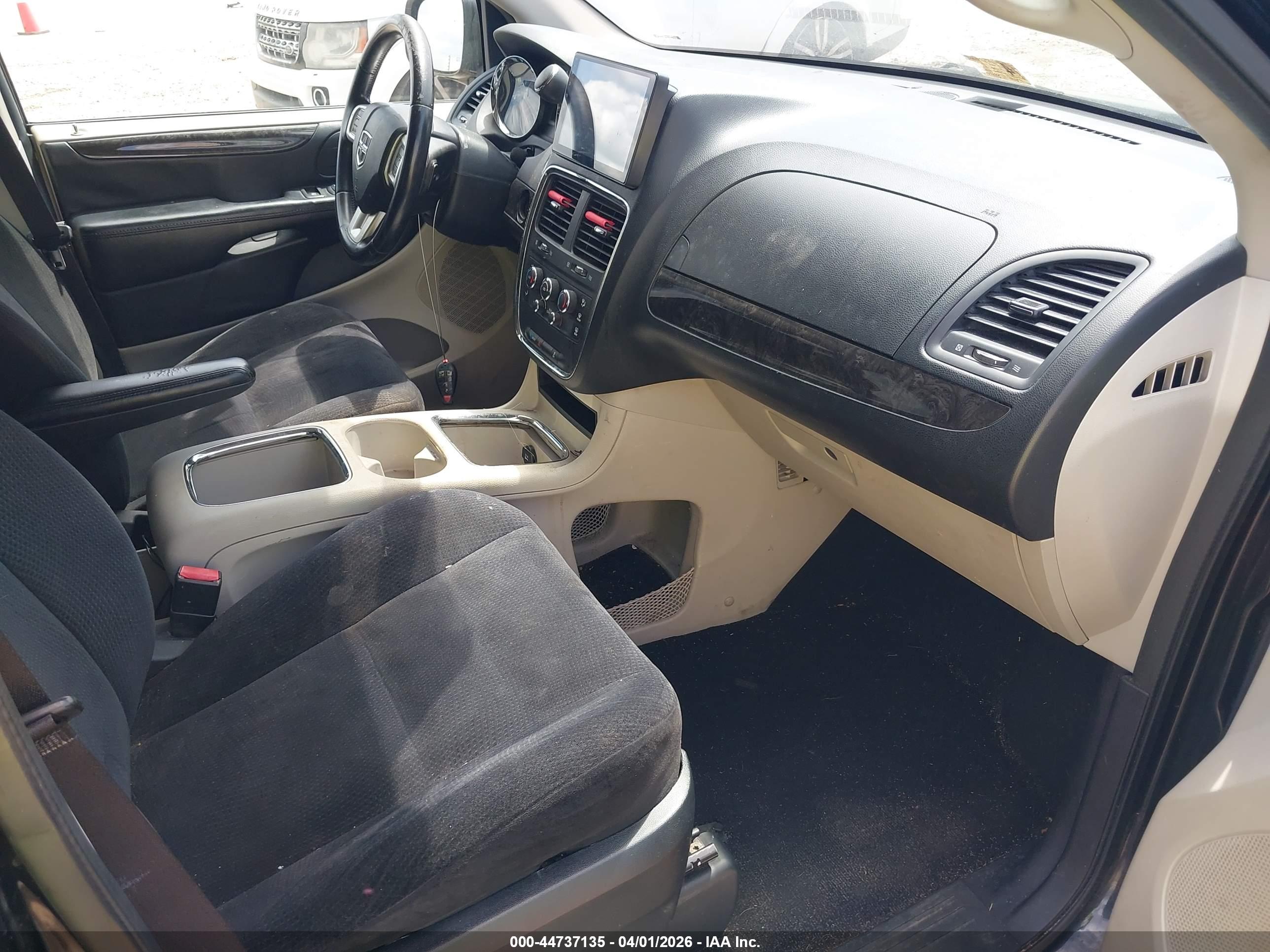 DODGE GRAND image 5