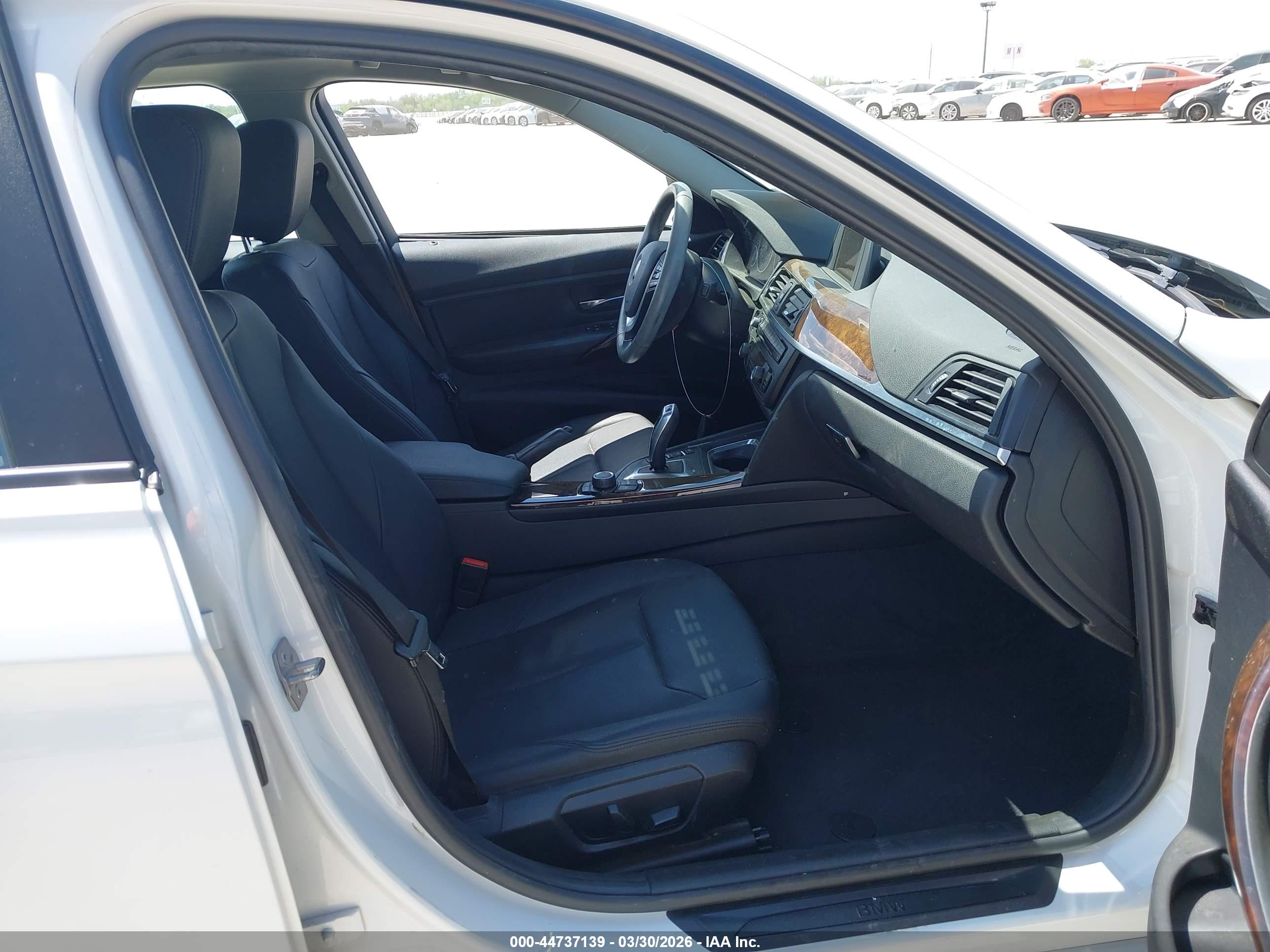 BMW 328I image 5