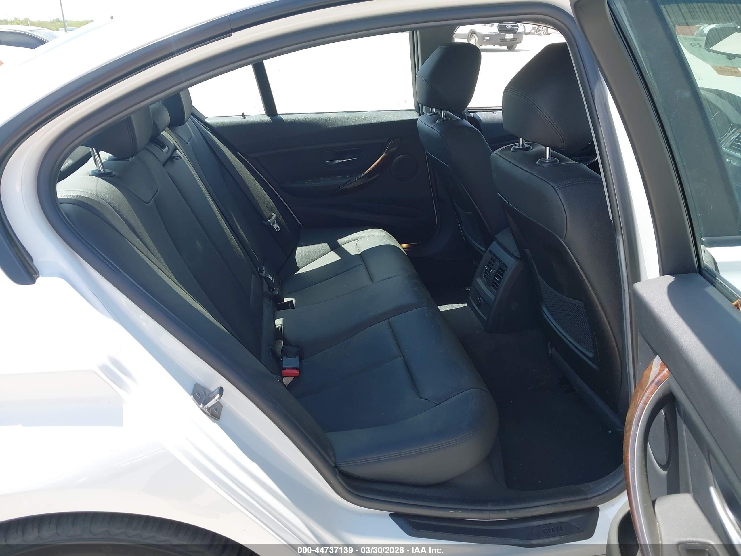 BMW 328I image 8