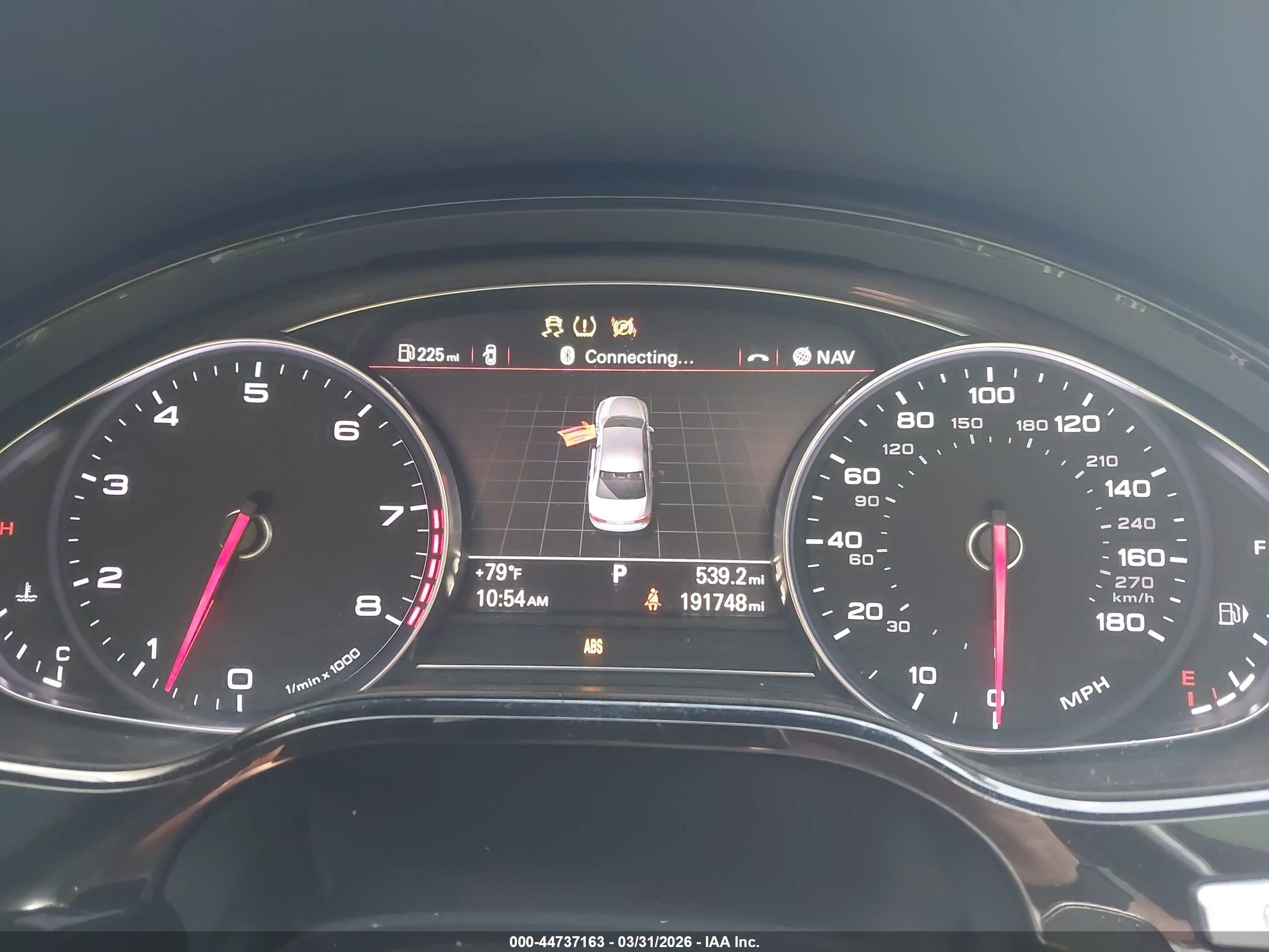 AUDI A8 image 7