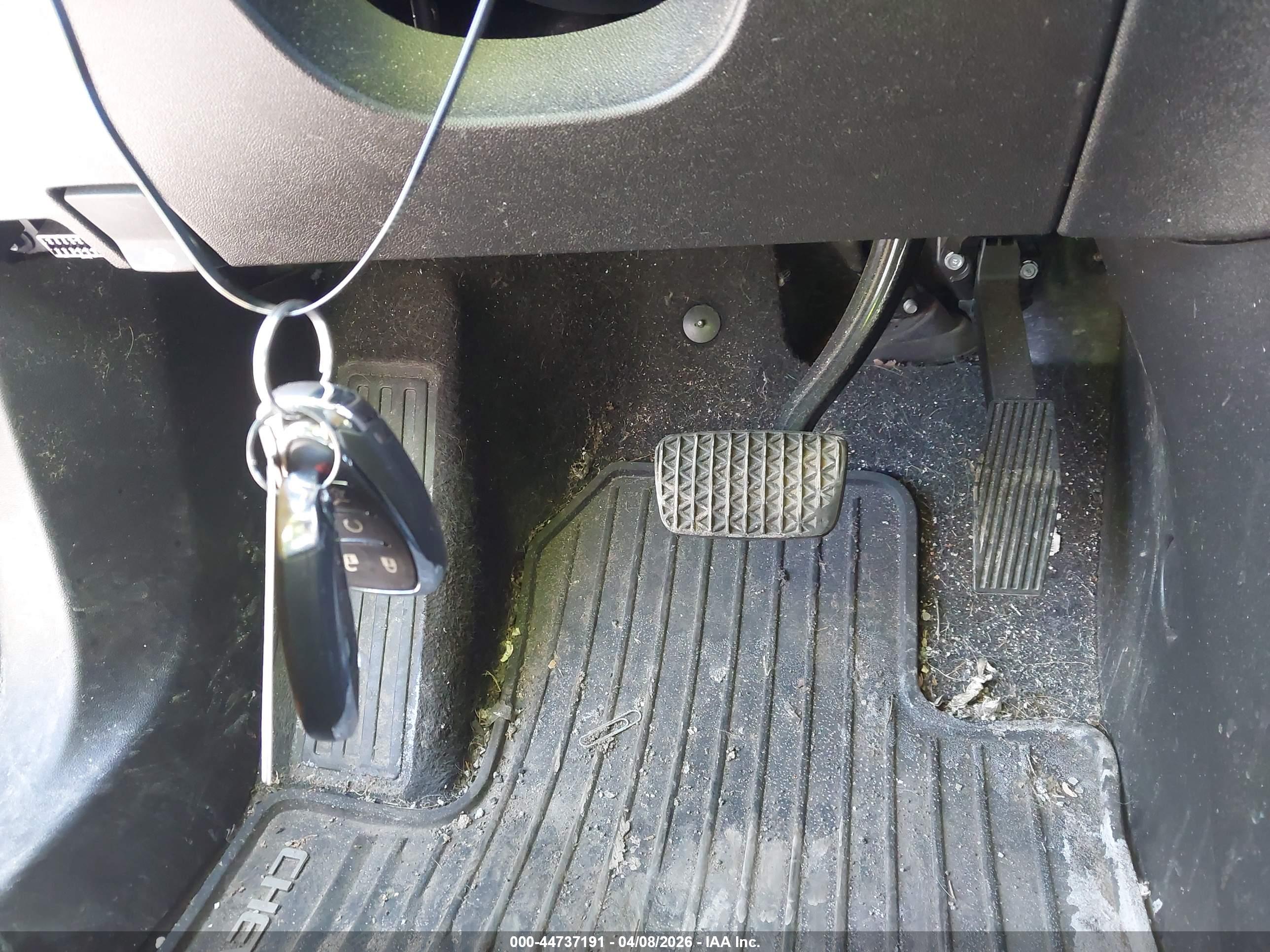 CHEVROLET EQUINOX image 11