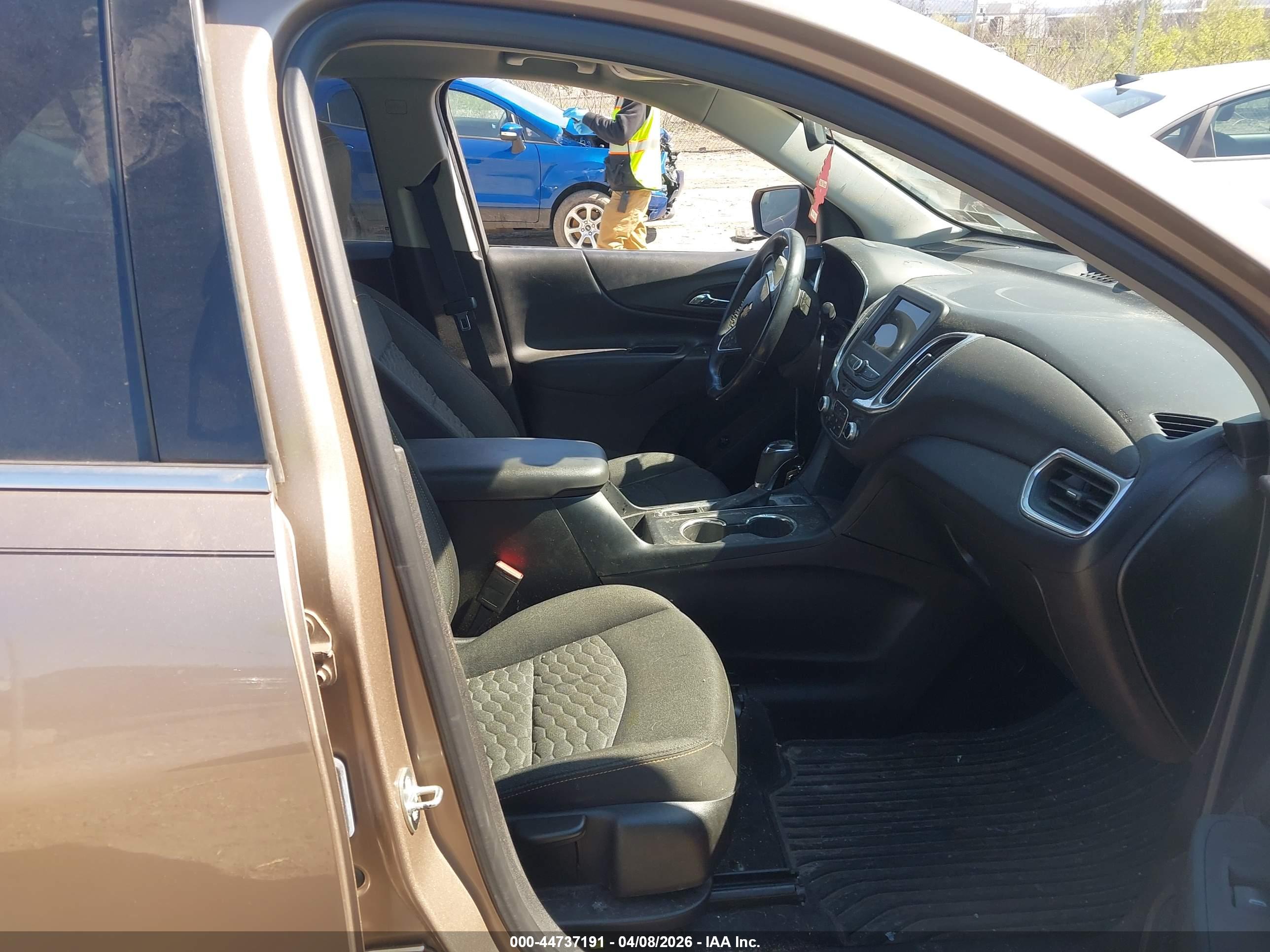 CHEVROLET EQUINOX image 5
