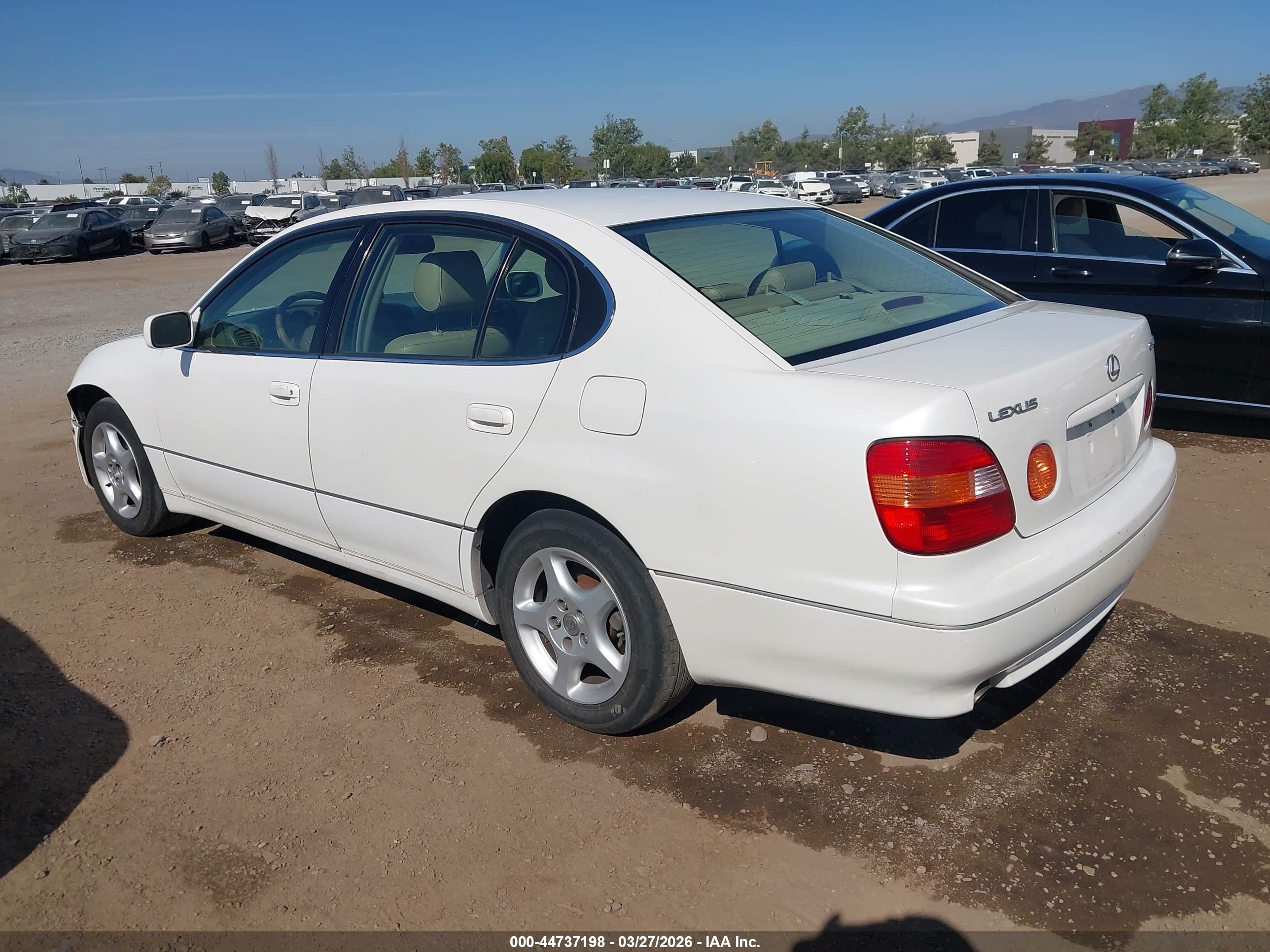 LEXUS GS image 3