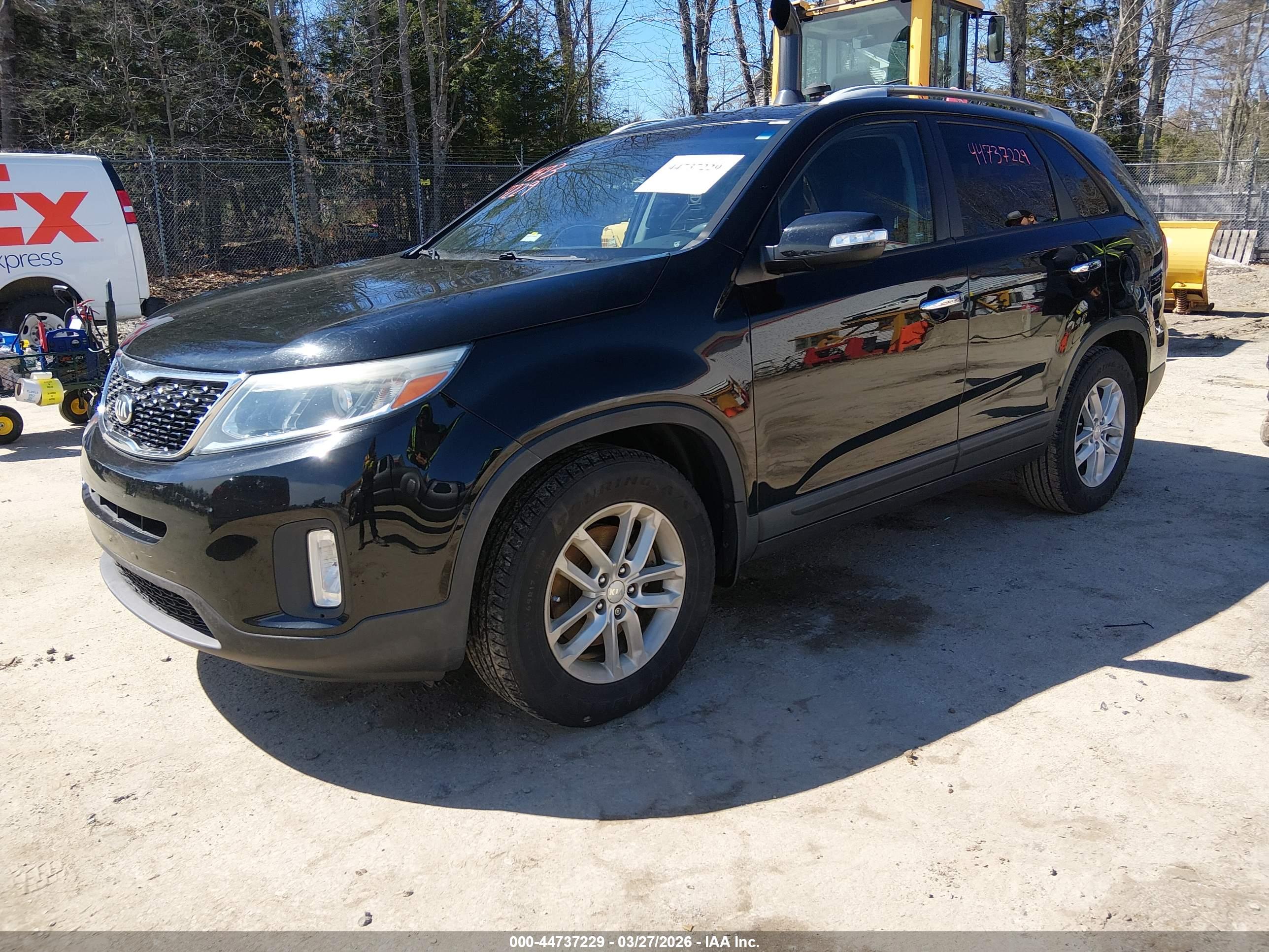 KIA SORENTO image 2