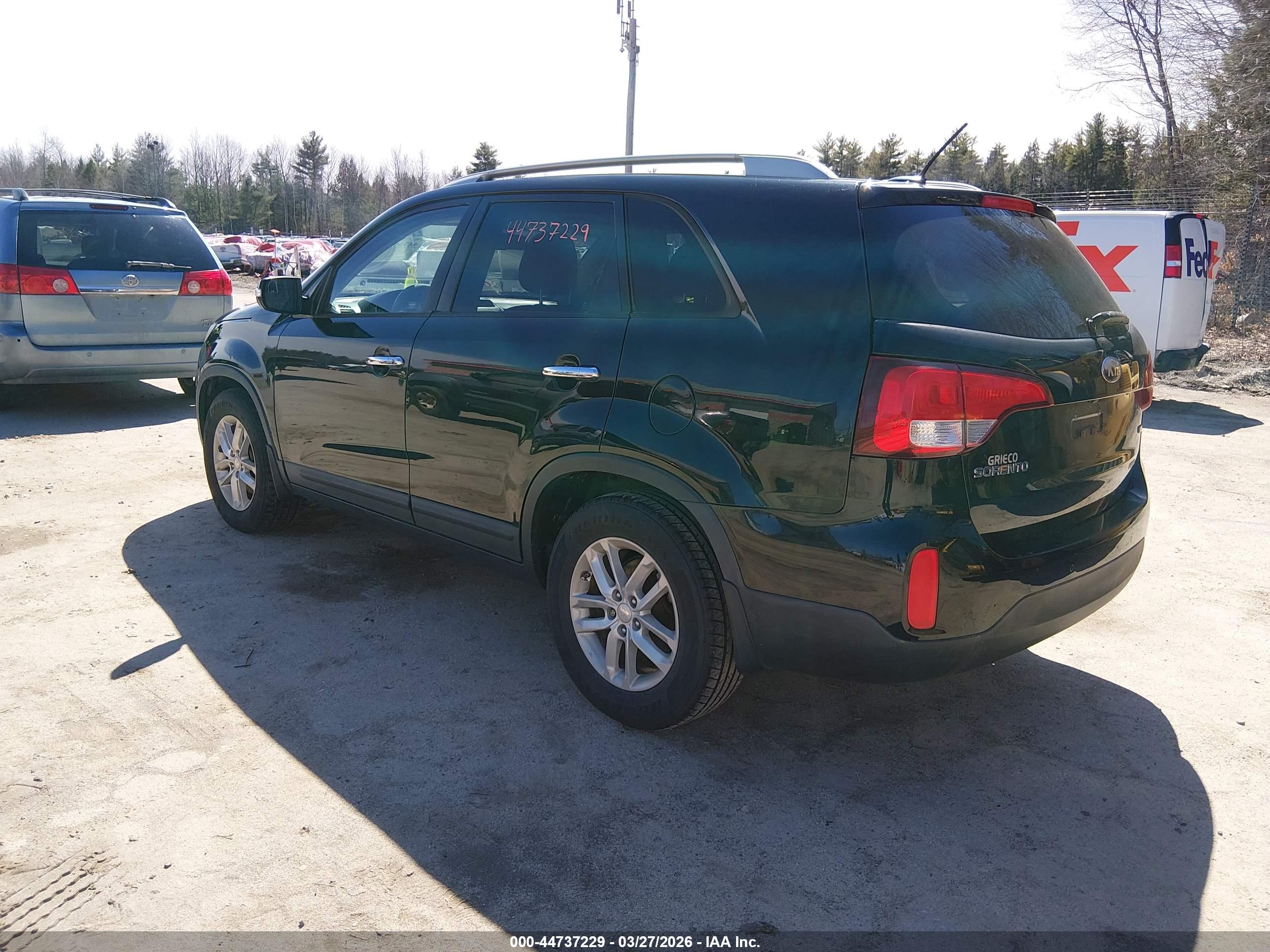 KIA SORENTO image 3