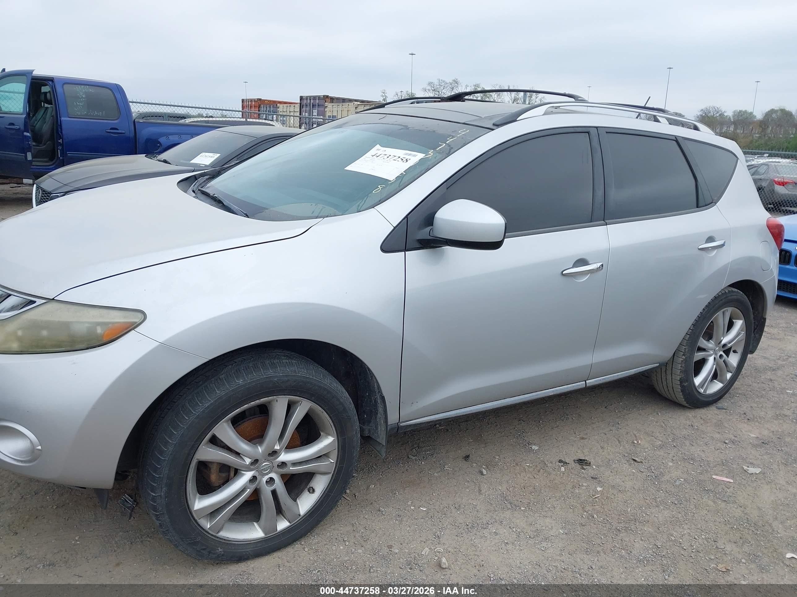 NISSAN MURANO image 6