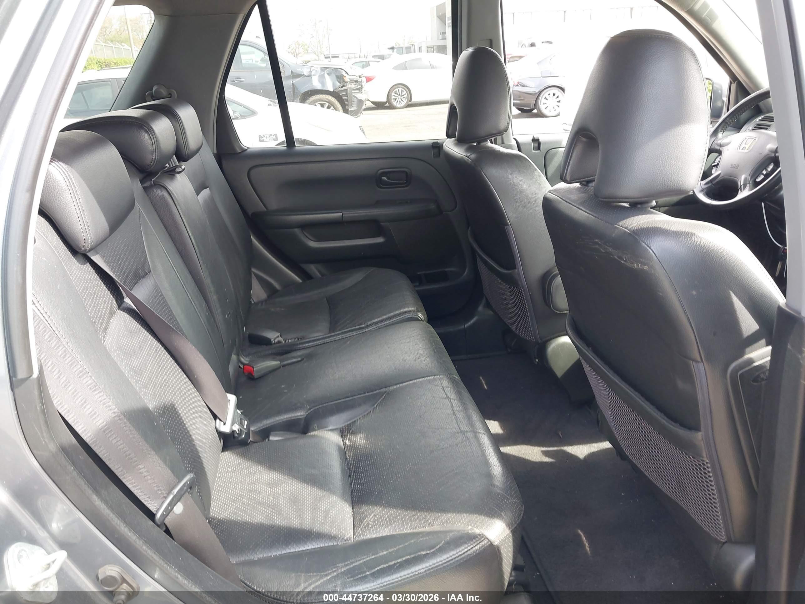 HONDA CR-V image 8
