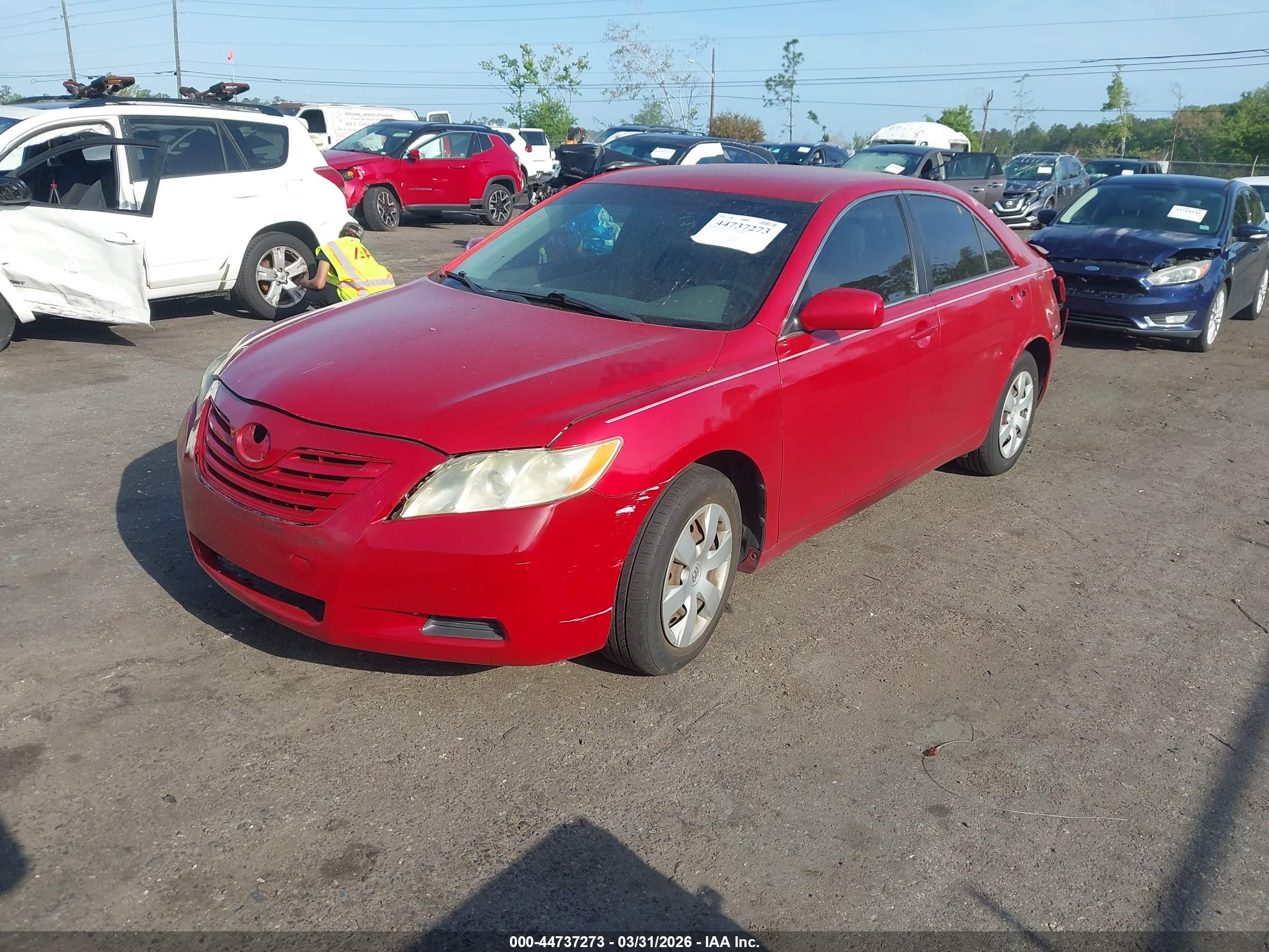 TOYOTA CAMRY image 2