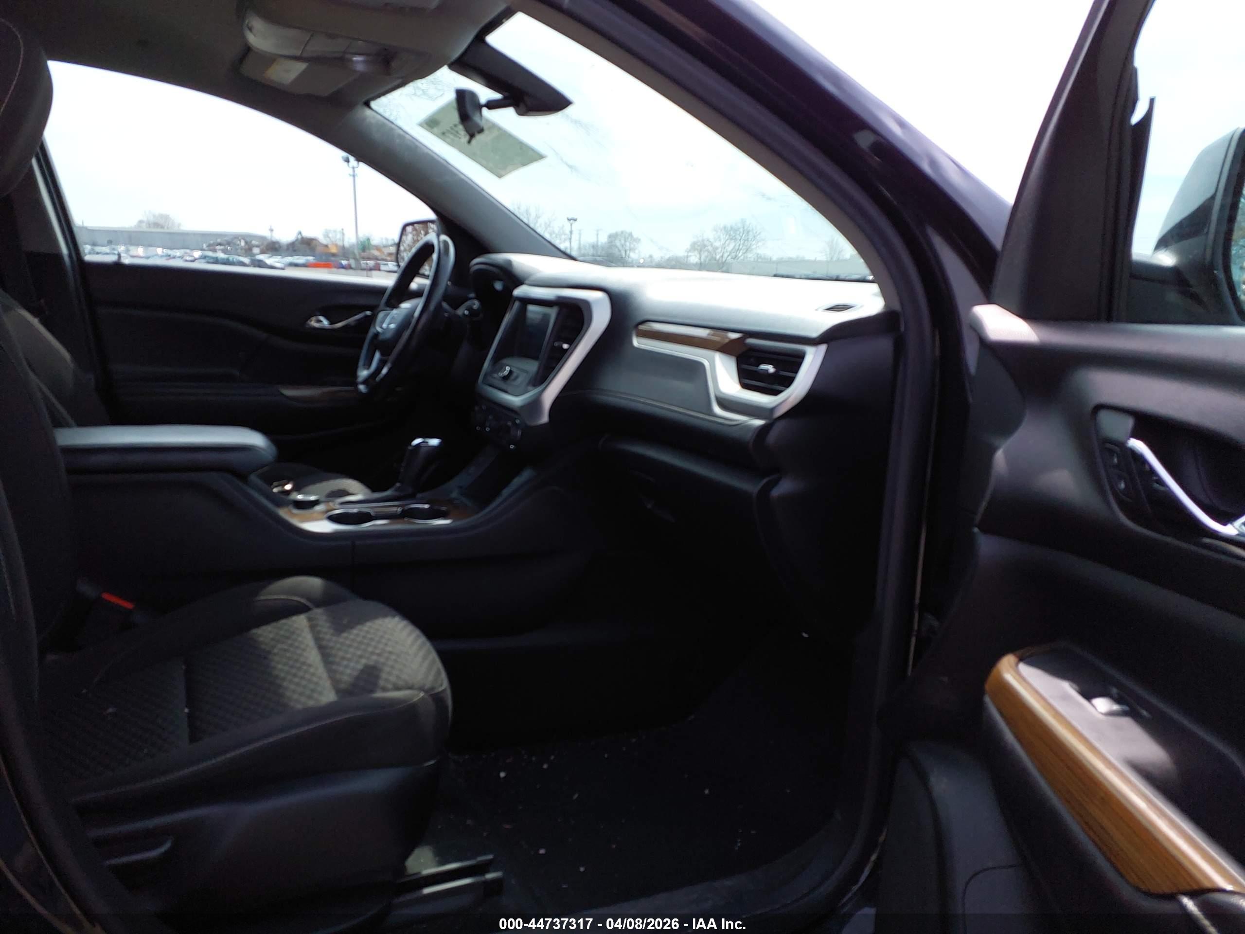 GMC ACADIA image 5