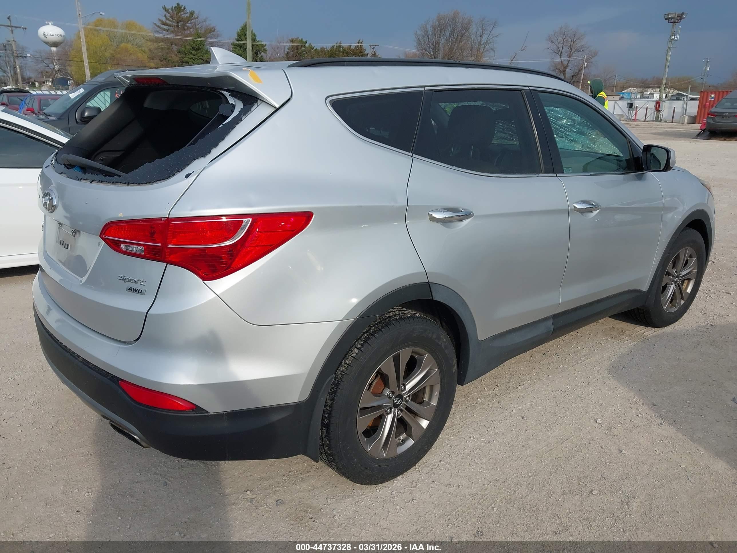 HYUNDAI SANTA image 4