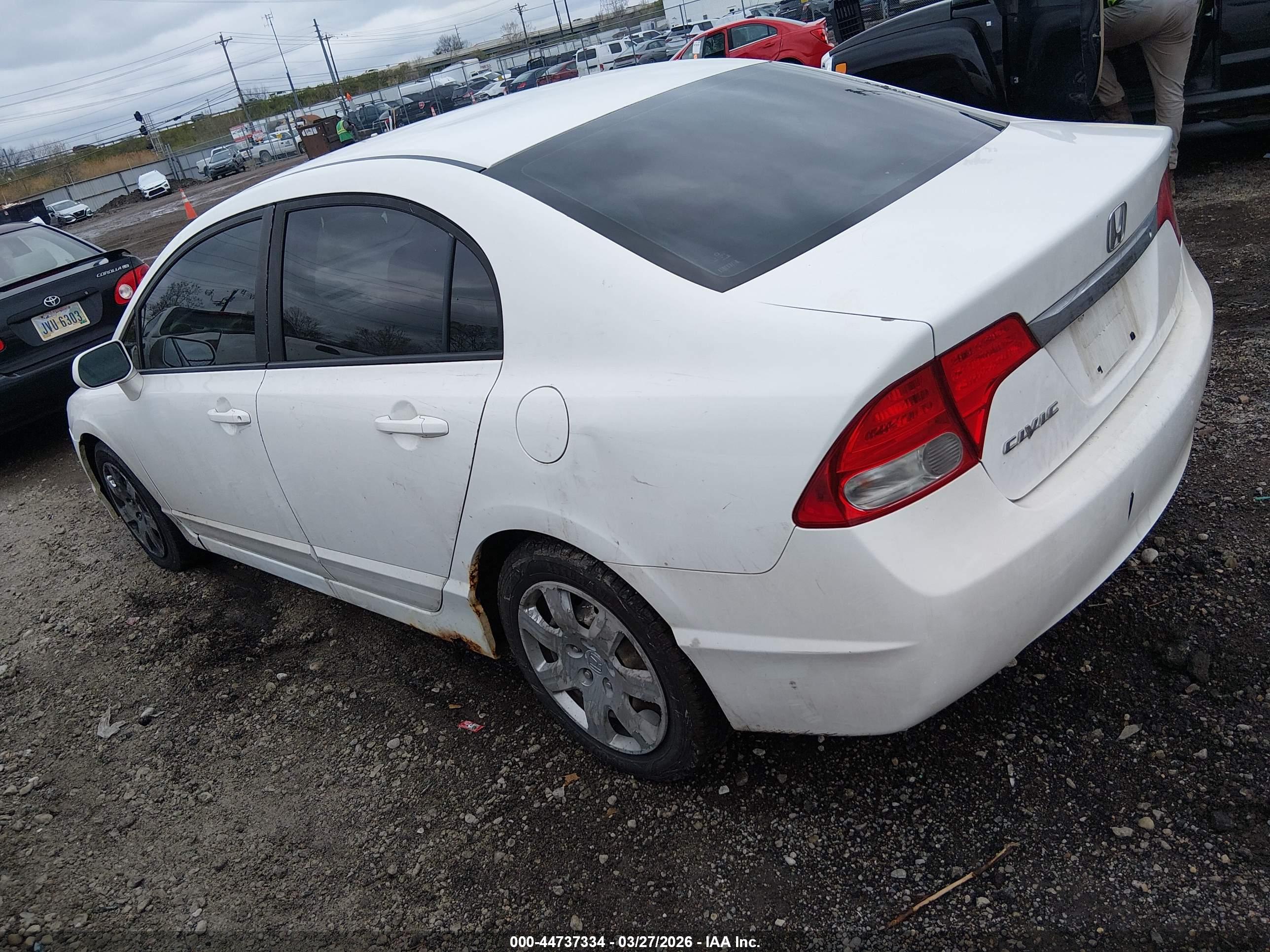 HONDA CIVIC image 3