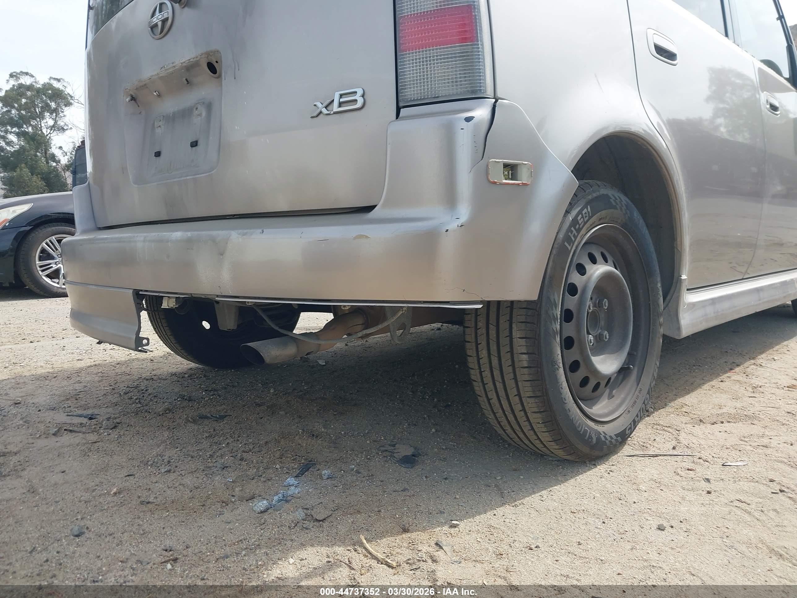 SCION XB image 6