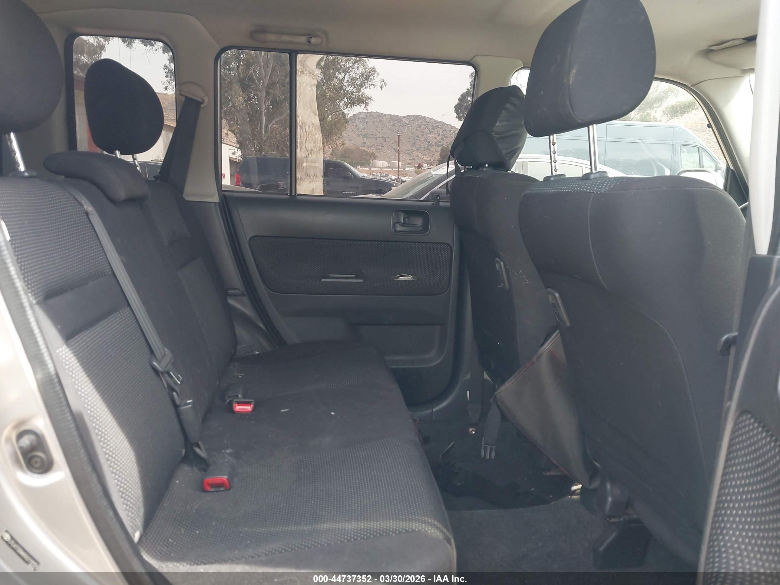 SCION XB image 8
