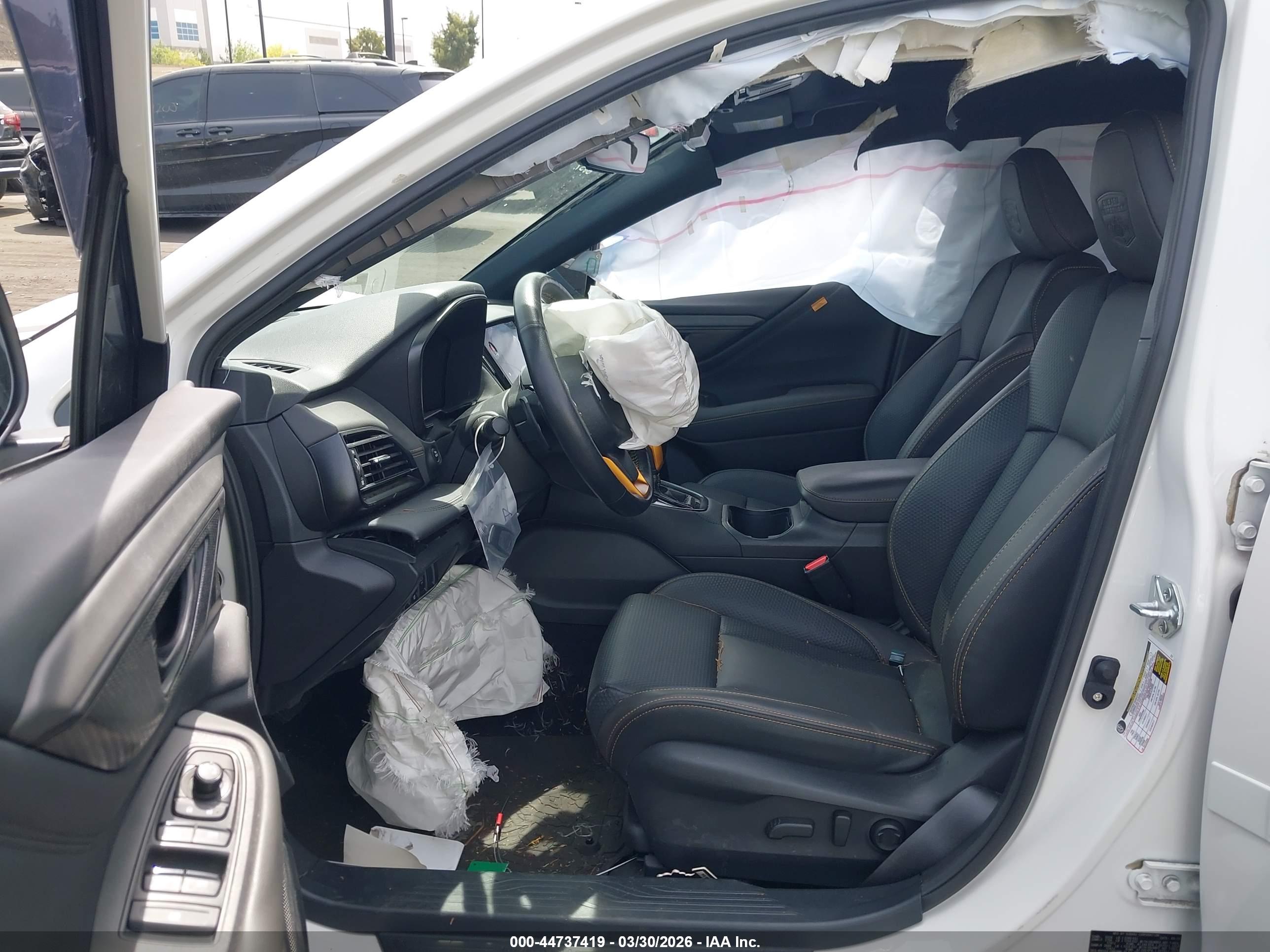 SUBARU OUTBACK image 5