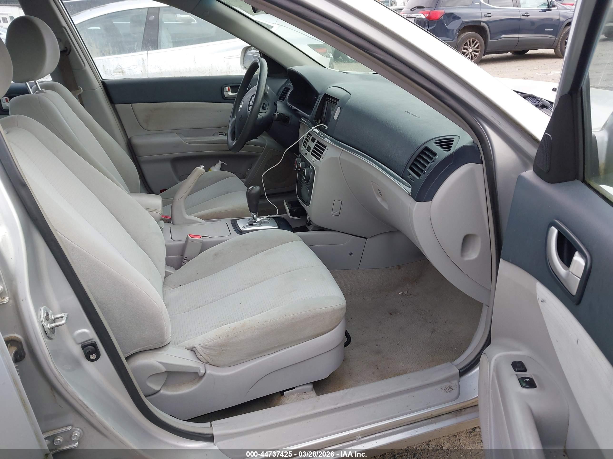 HYUNDAI SONATA image 5