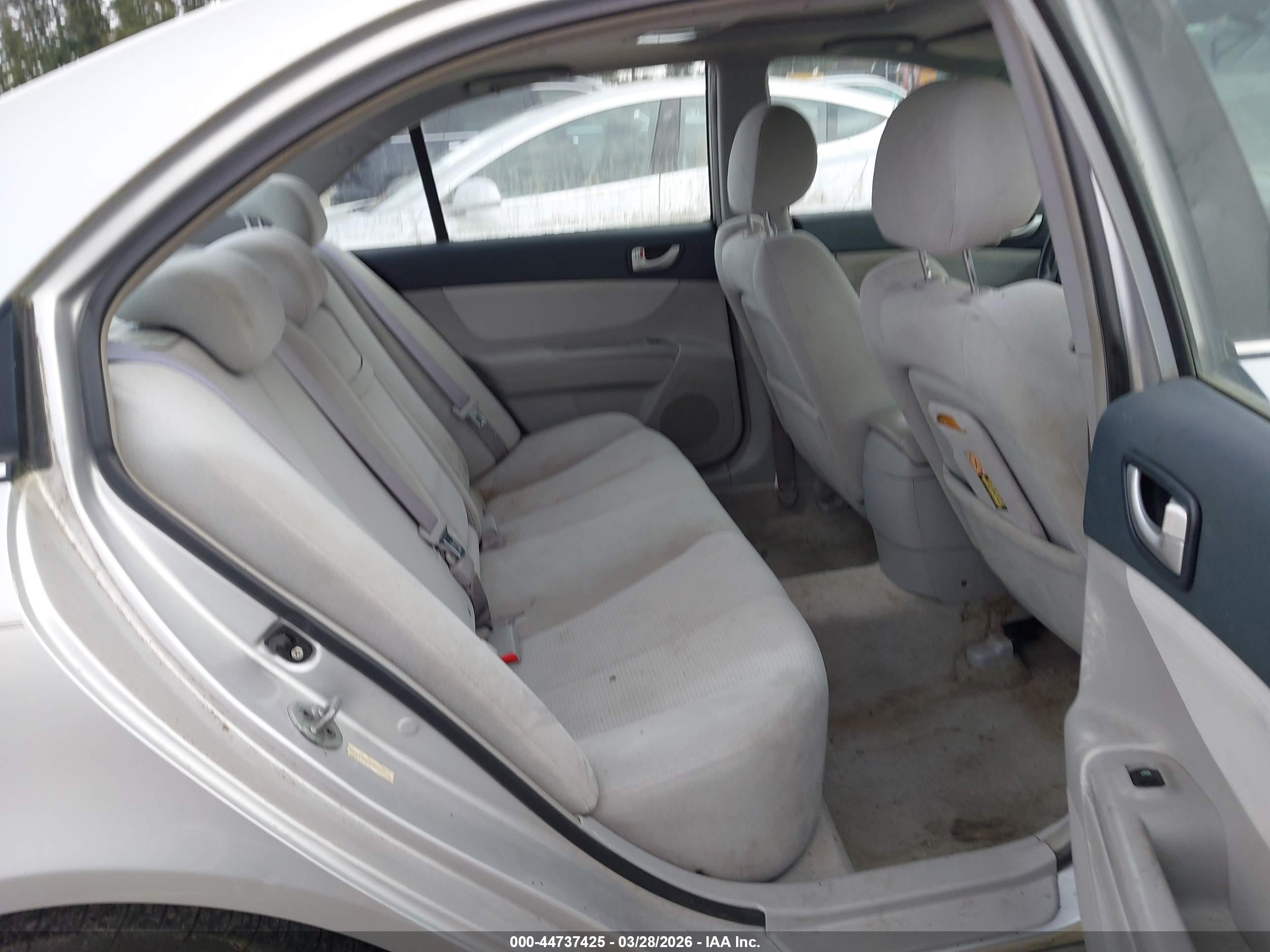 HYUNDAI SONATA image 8